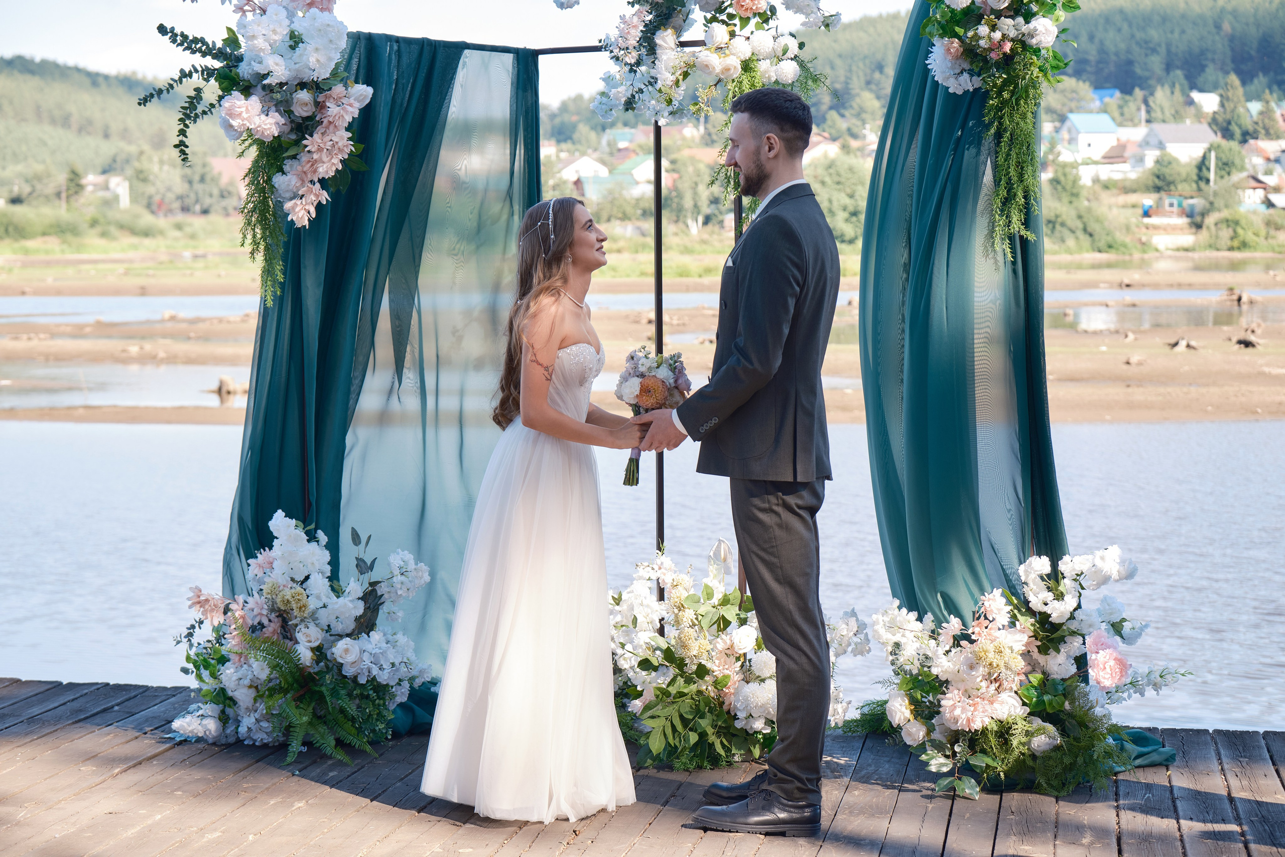 АРТЕМ И ЕКАТЕРИНА. Свадебный фотограф в Екатеринбурге Соседков Евгений