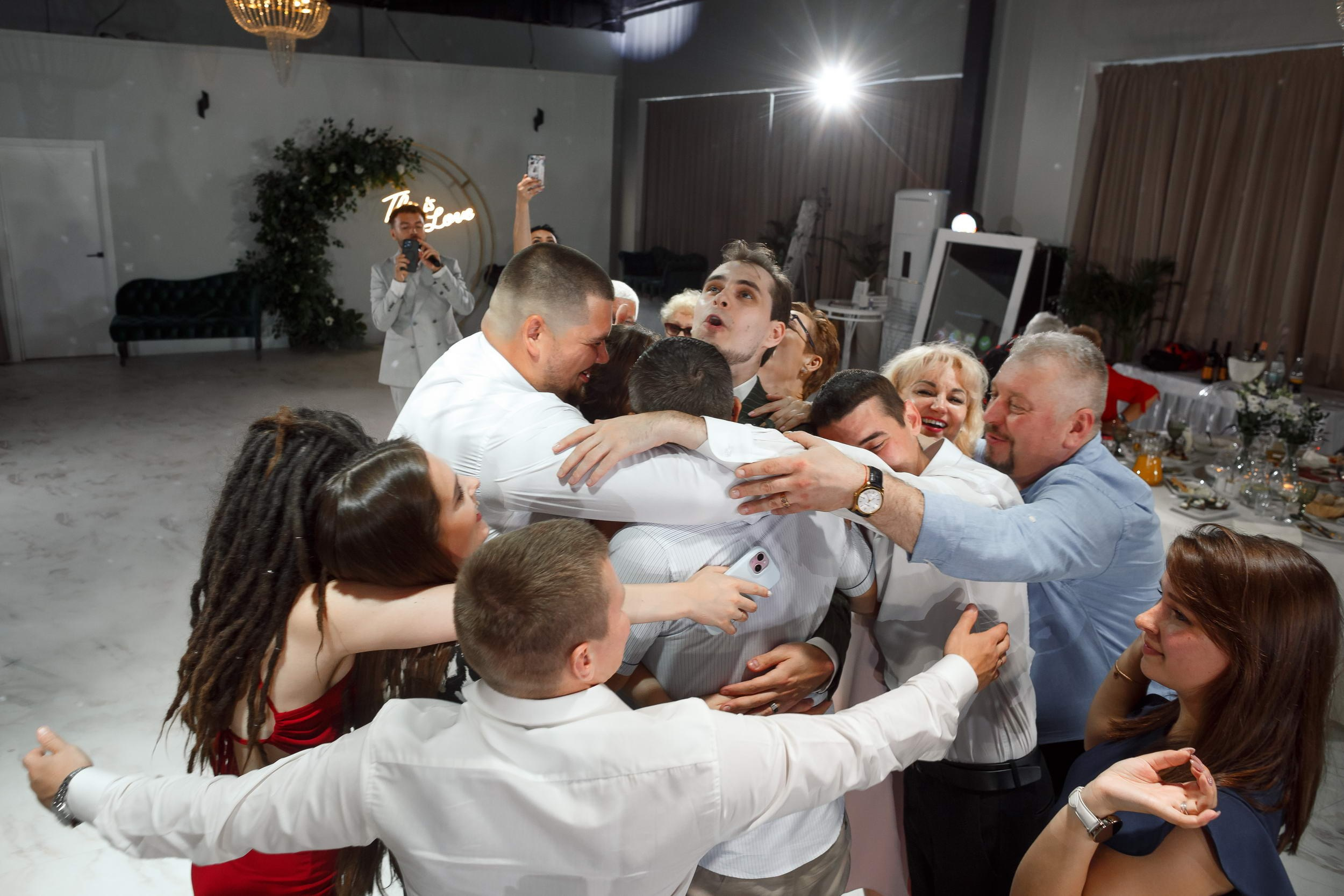 Свадебная фотосессия в Санкт-Петербурге. Свадебный фотограф Игорь Брундасов 8PHOTO на свадьбу венчание загс СПб