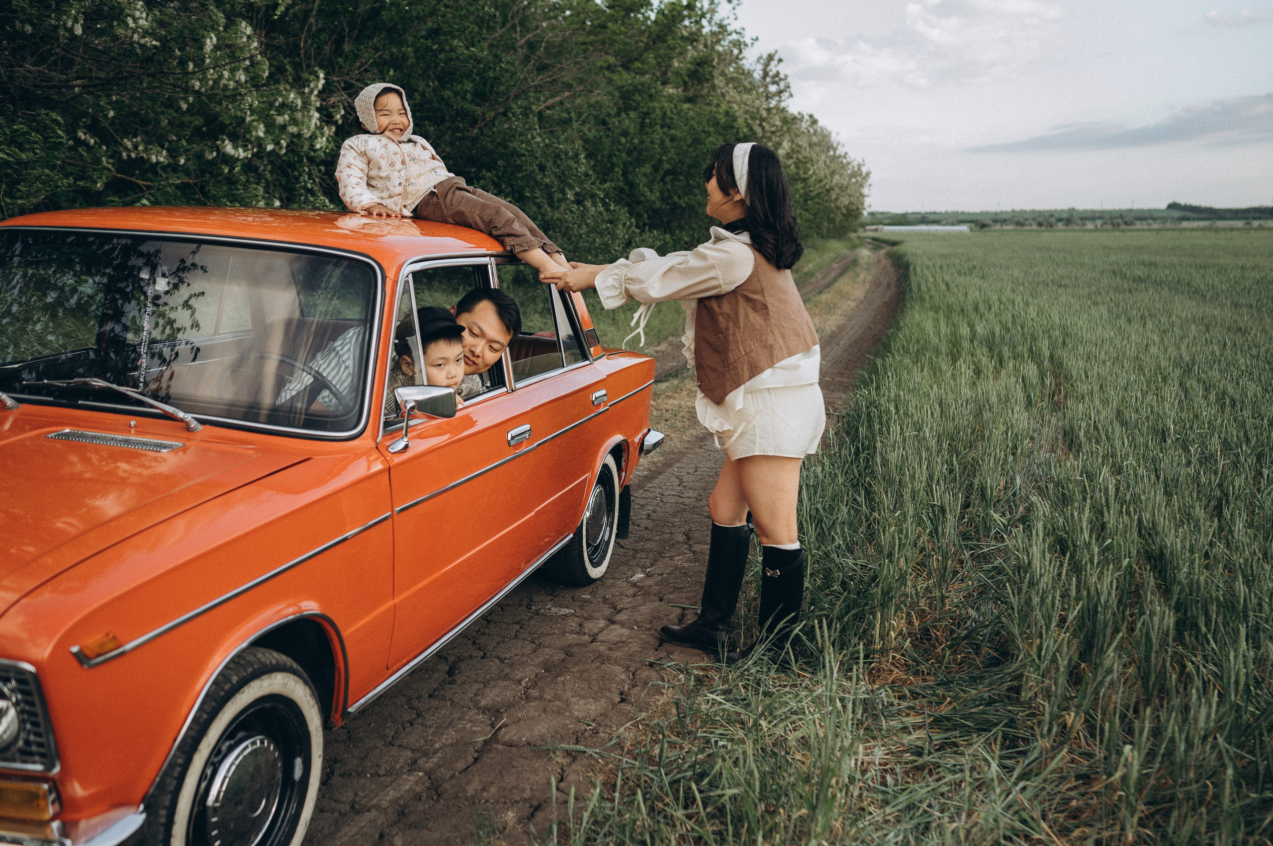 Семейная фотосессия с авто. Семейный фотограф Ростов-на-Дону Татьяна Соколова