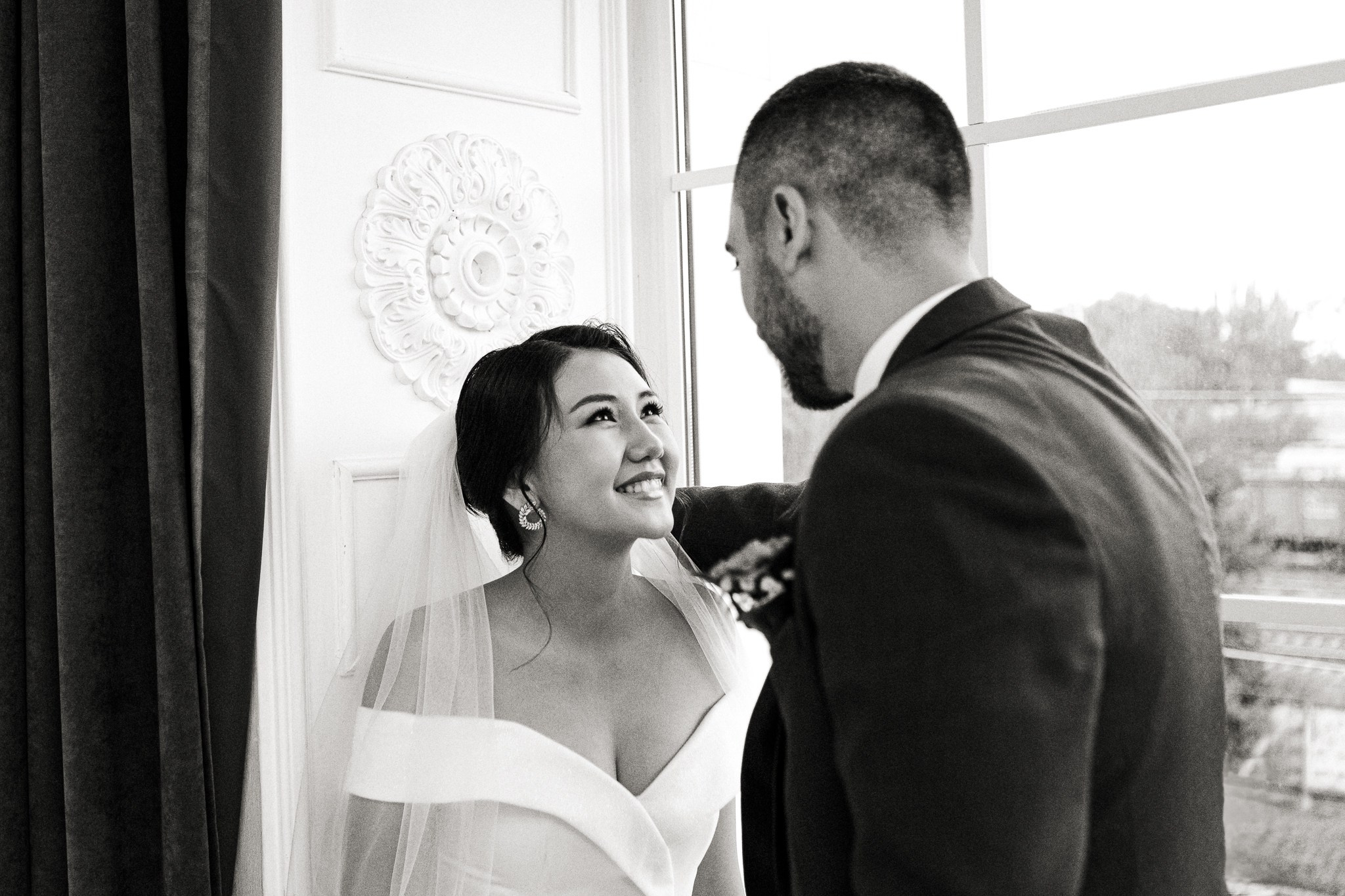 Белая симфония: история любви среди книжной тишины. Семейный и свадебный фотограф Ростове-на-Дону