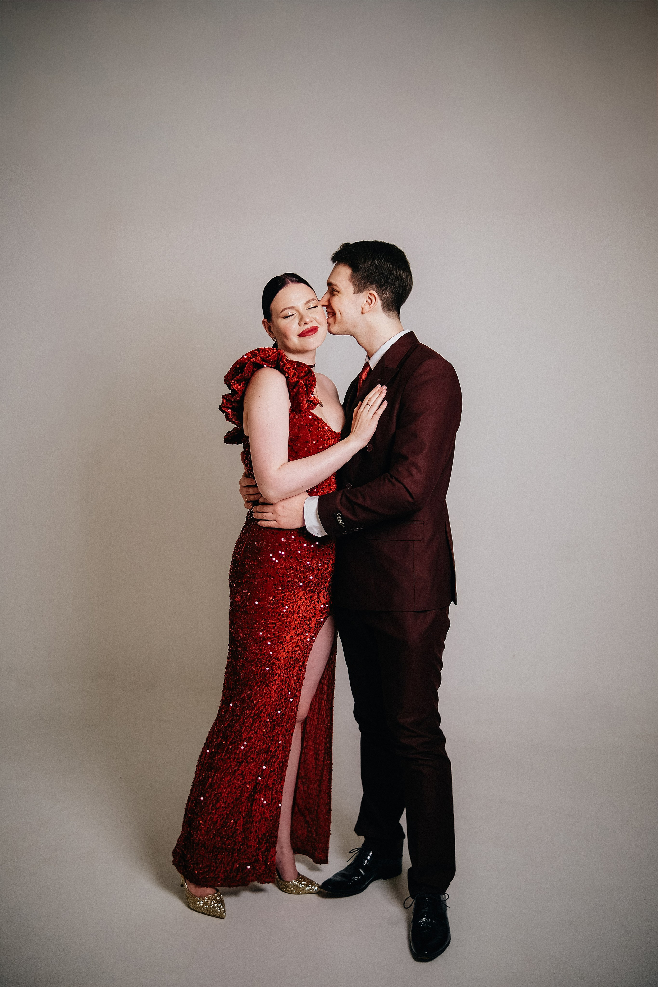 Галя & Влад. Phdkvmr.ru