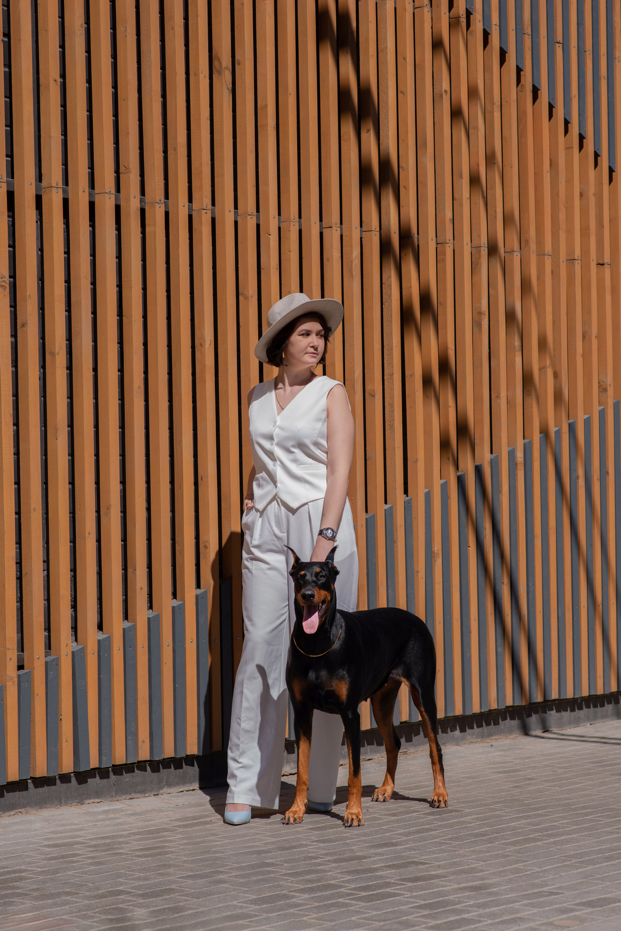 Уличная Фотопроект «Доберман». Фотограф Софья Власенко | Вологда