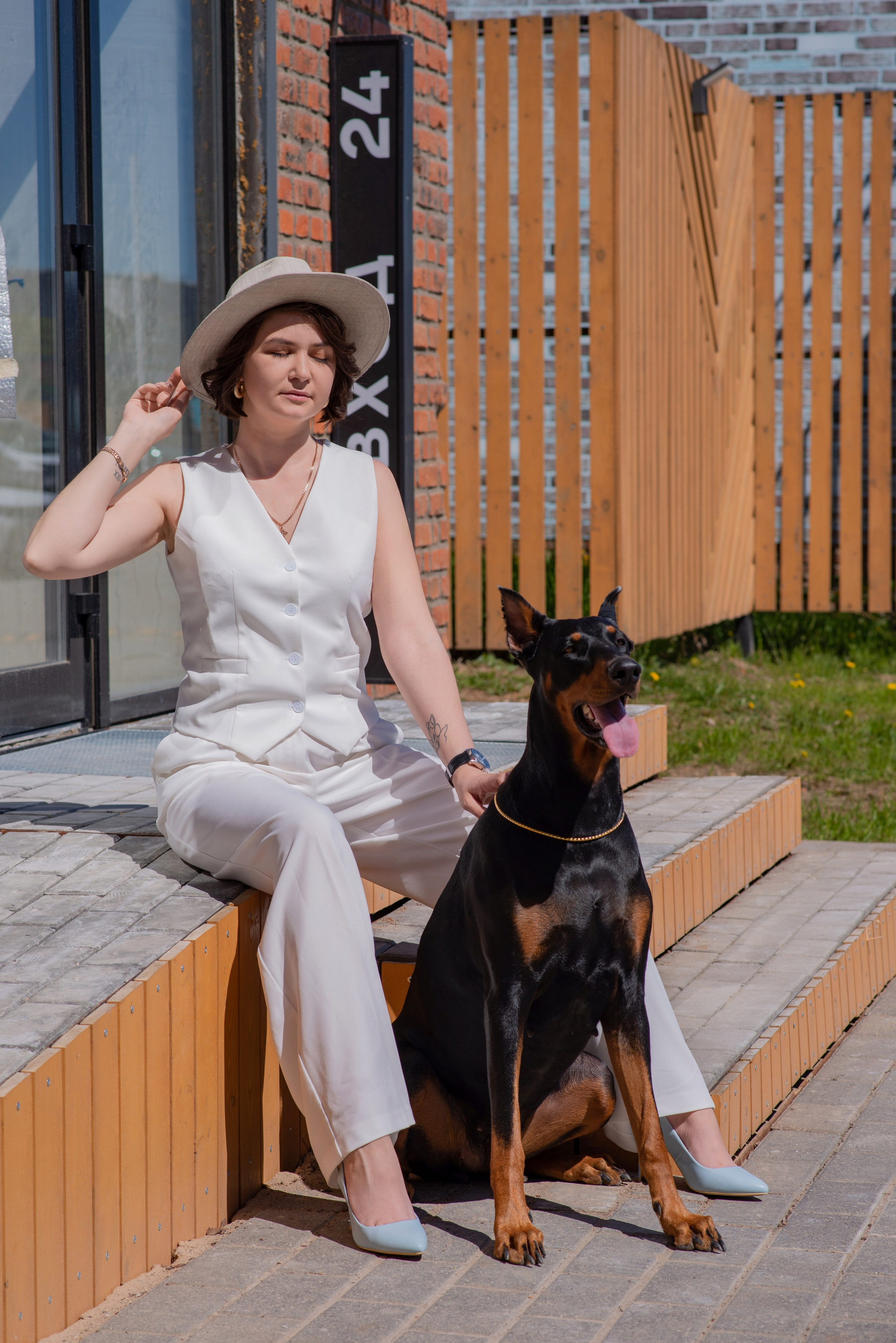 Уличная Фотопроект «Доберман». Фотограф Софья Власенко | Вологда