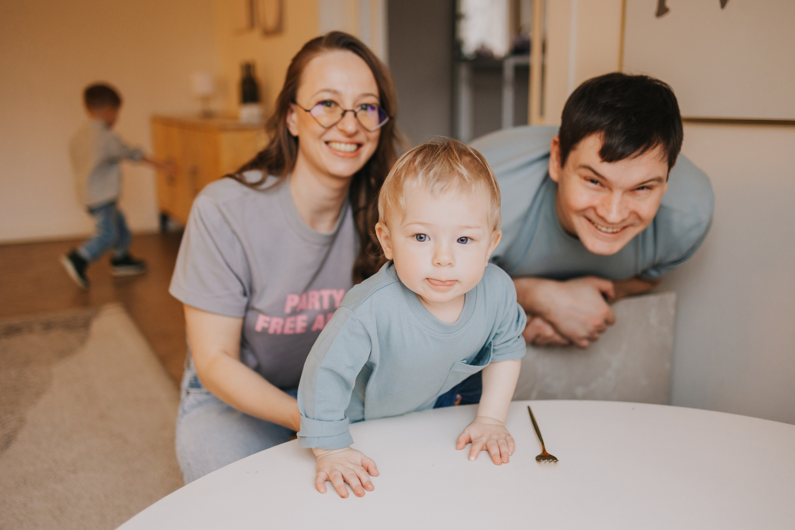 Большая семья. Домашняя фотосессия