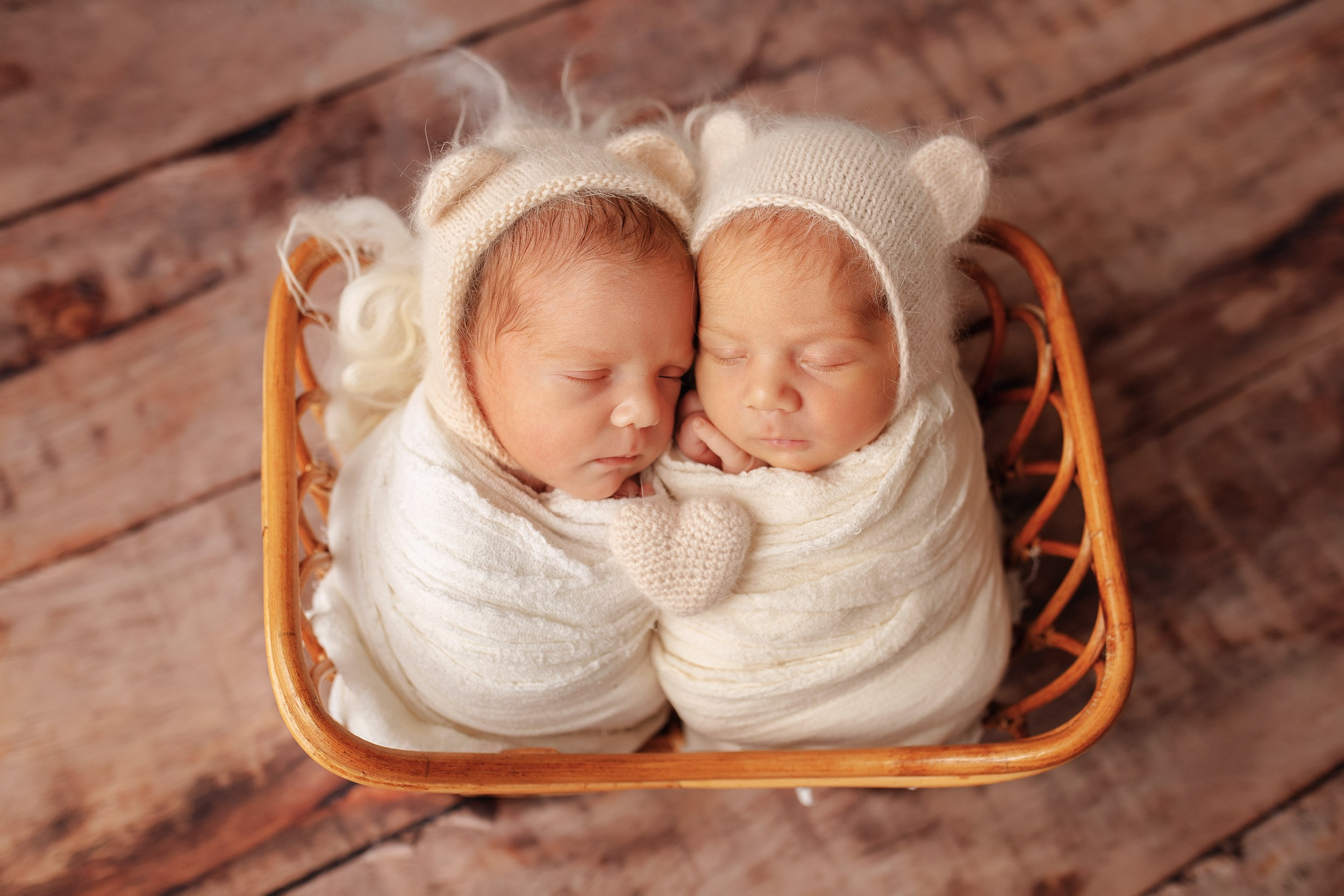 ТИХОН и МИРОН. Фотограф новорожденных Оксана Полевская