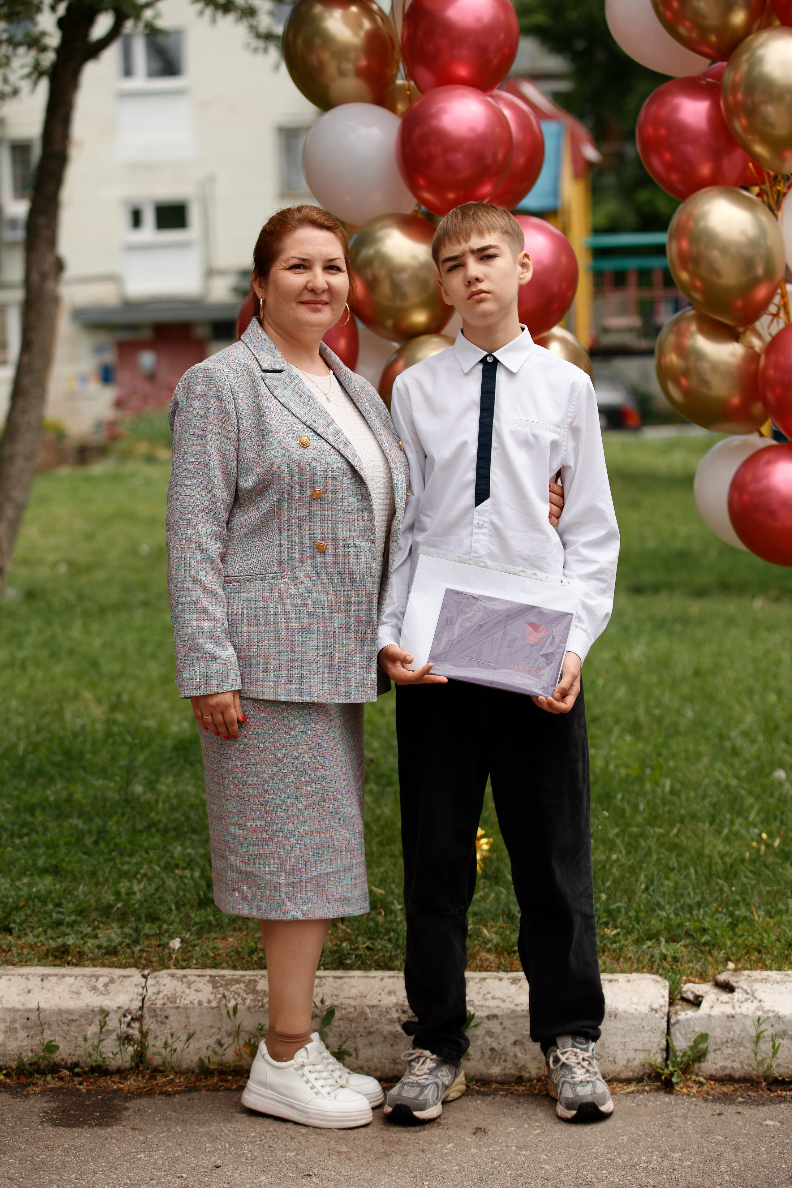 Вручение аттестатов Школа № 57. Семейный фотограф — Макс Белогрудов