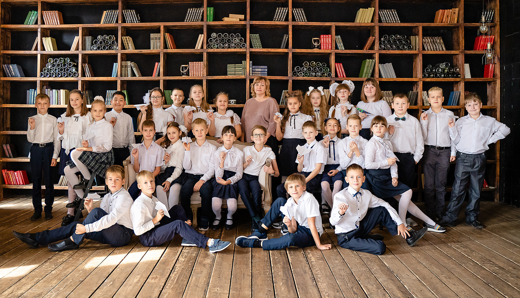 Общее фото / Виньетка Школа. Детский и Школьный фотограф во Владивостоке. Выпускные альбомы