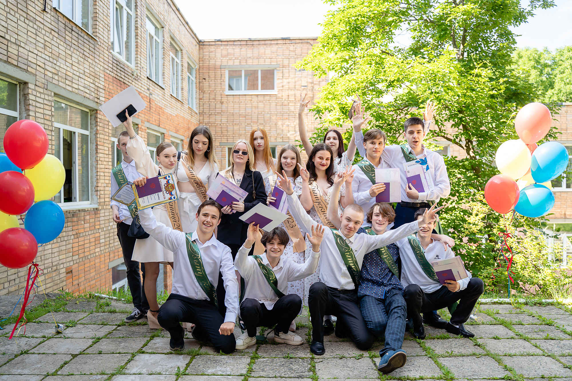 Школа — Старшие классы. Детский и Школьный фотограф во Владивостоке. Выпускные альбомы