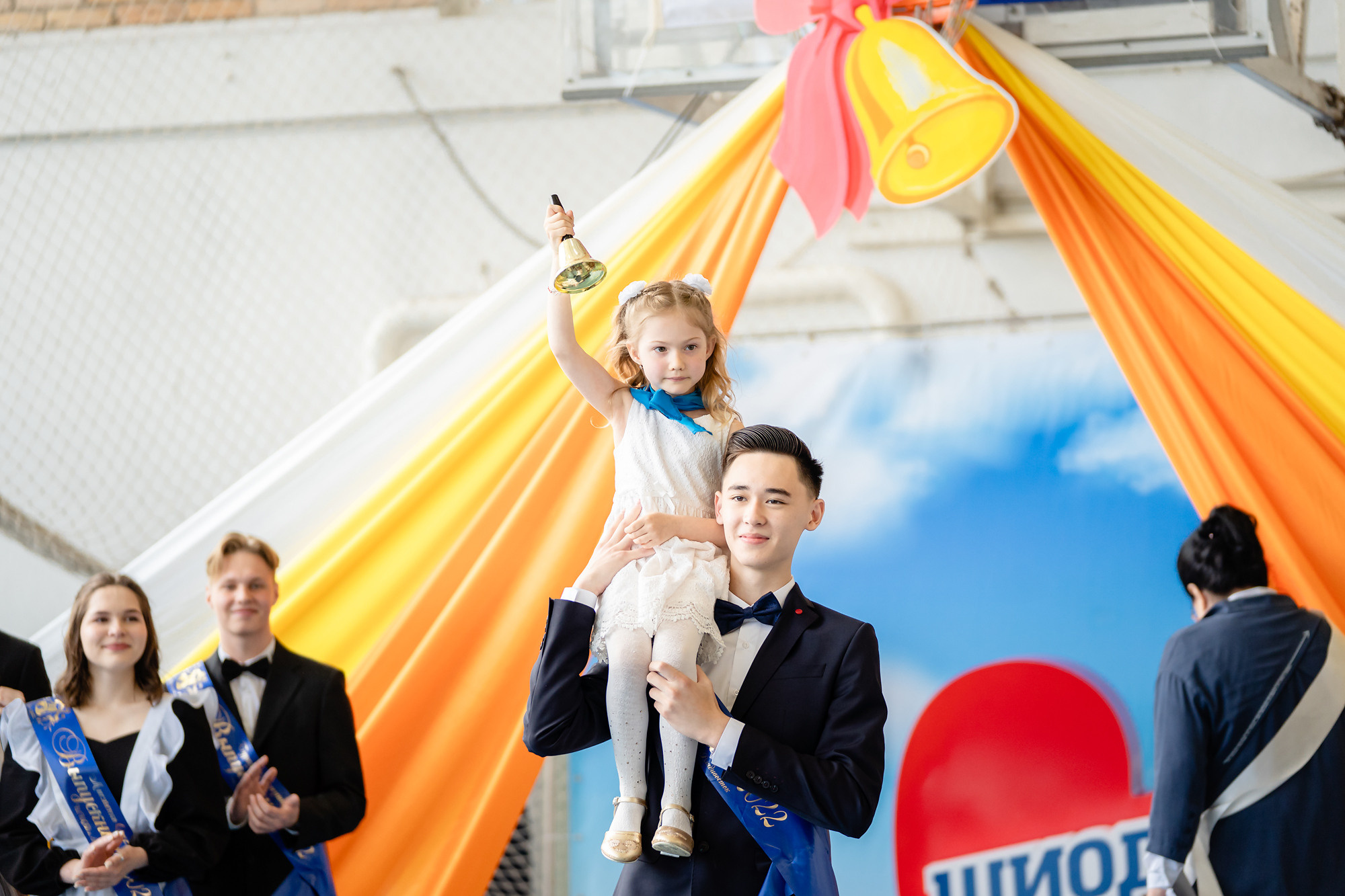 Школа — Старшие классы. Детский и Школьный фотограф во Владивостоке. Выпускные альбомы