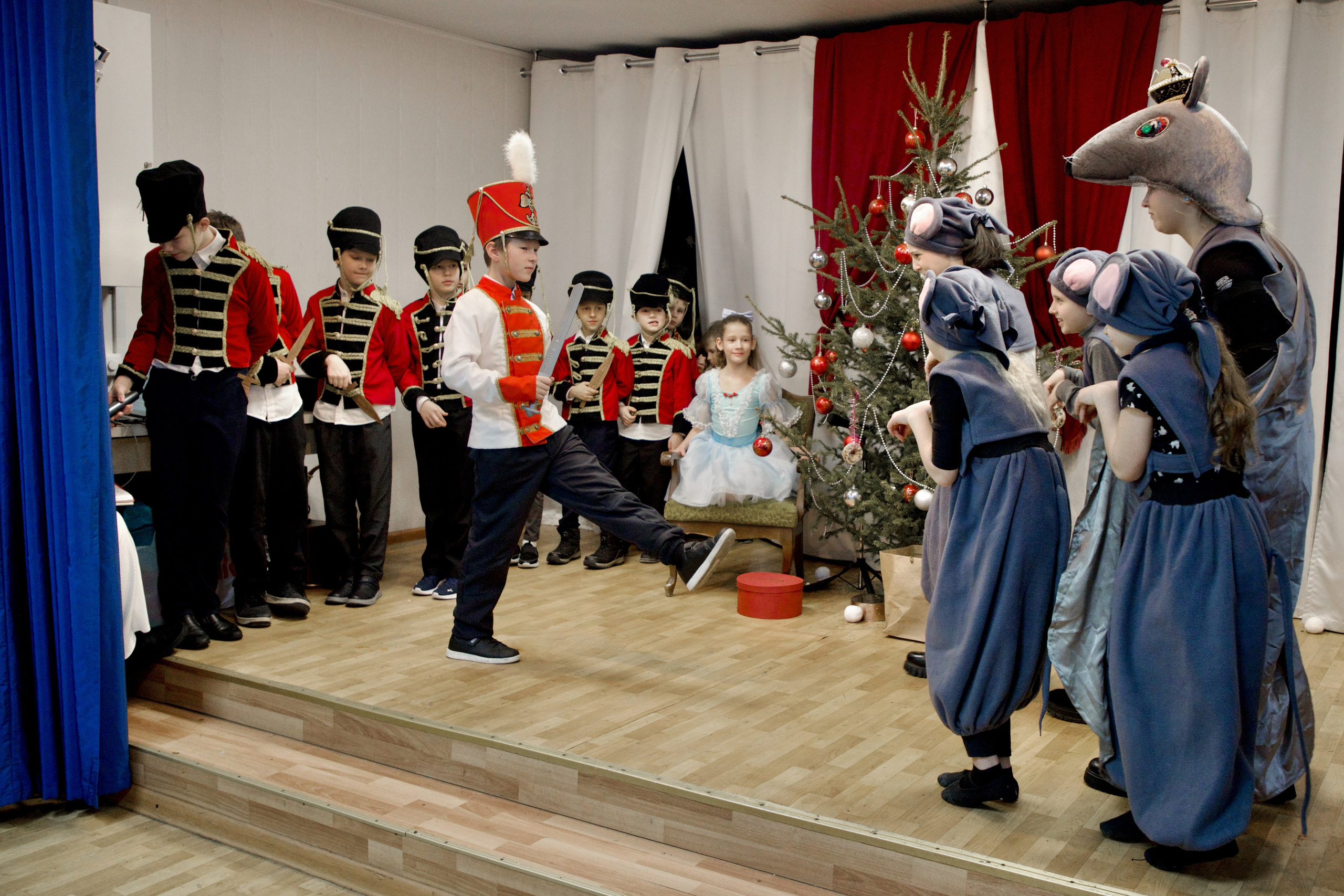 Разные выступления. Школьные выпускные альбомы в Москве Марина Николаева