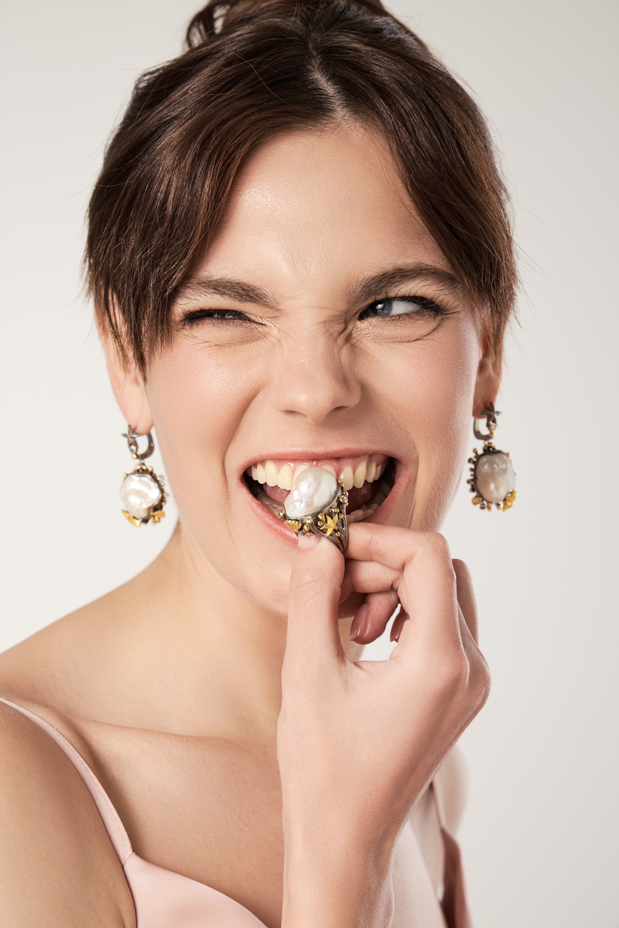 Виктория, 42-44 р-р, 171 рост. KED Production — продакшн из СПб. Создаём фото, видео и контент, который помогает брендам и селлерам продавать больше