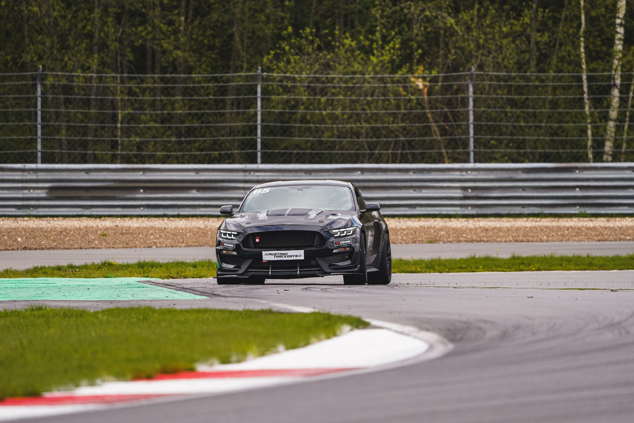 Mustang track days. Автомобильный фотограф Шакая Кирилл