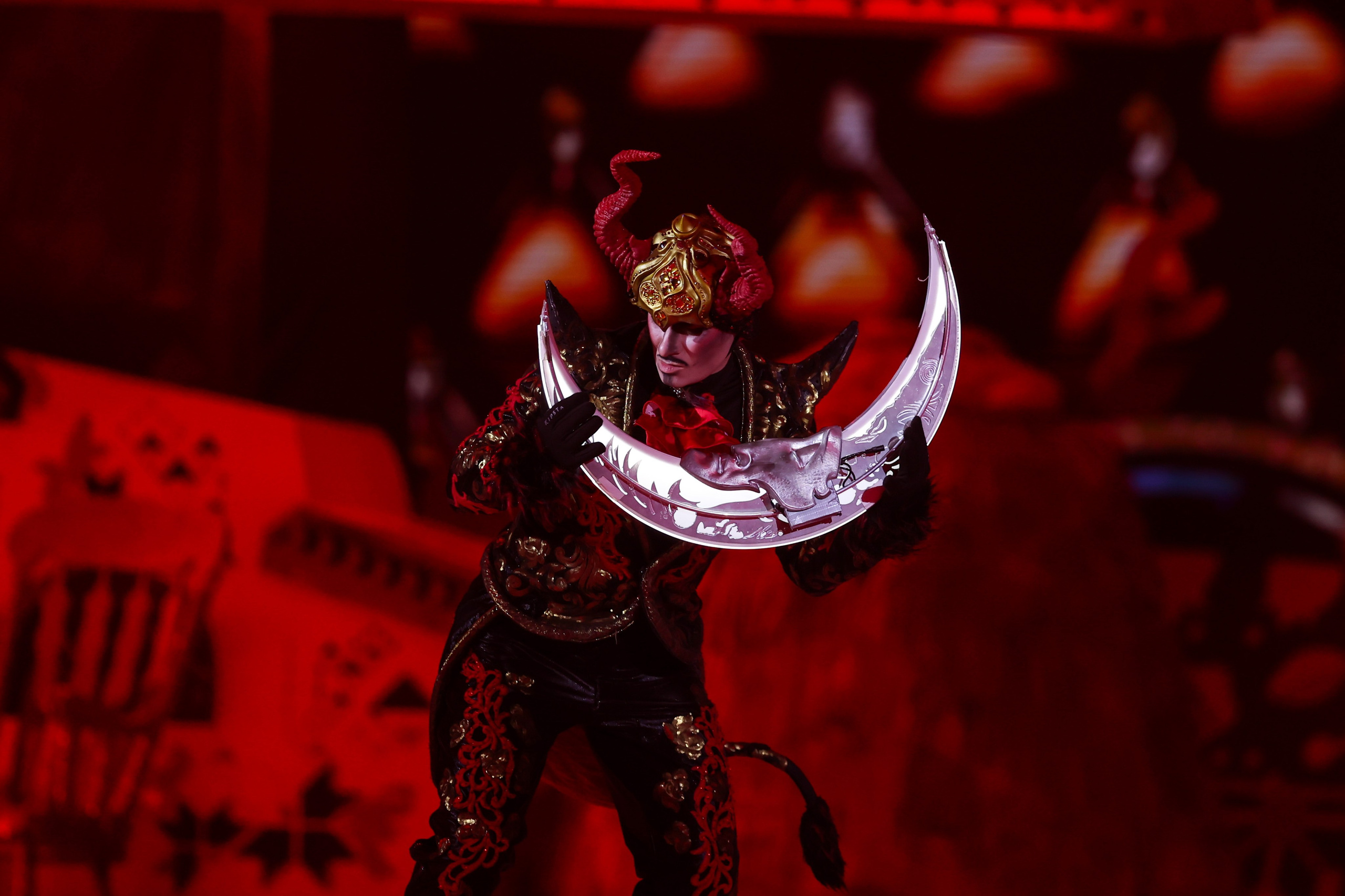 «Вечера на хуторе» ледовое шоу 25.12.2025. Спортивный и репортажный фотограф Антон Тереханов