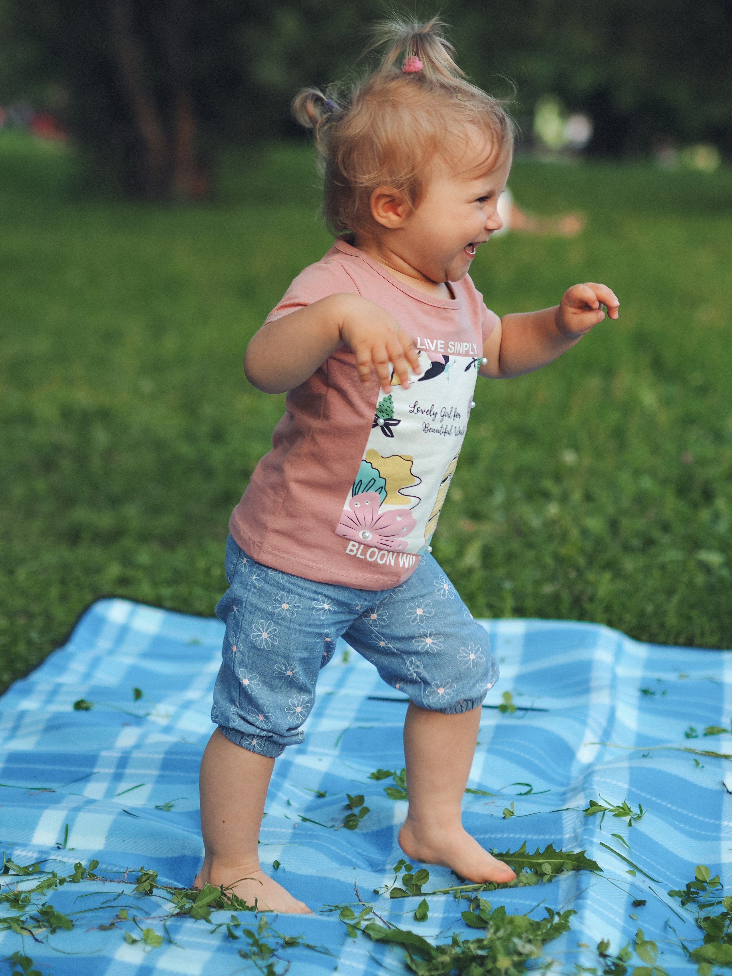 Алеся с Викой и Ксюшей. Фотограф в Москве — Сергей Люкшинов