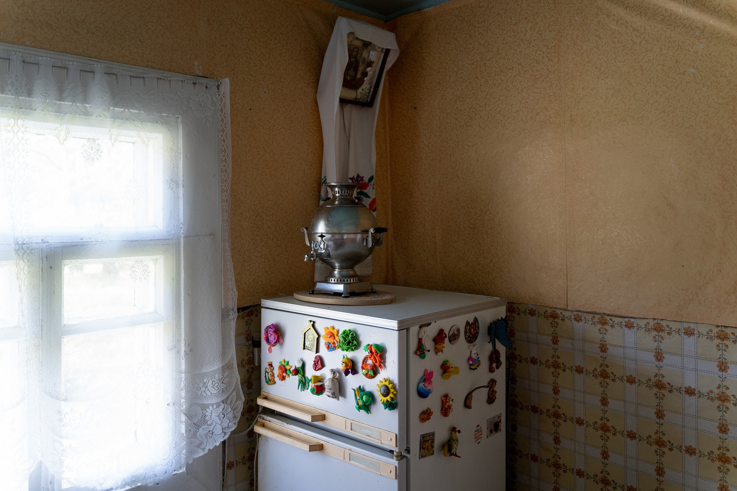 Home.land. Künstler Verstecktoff