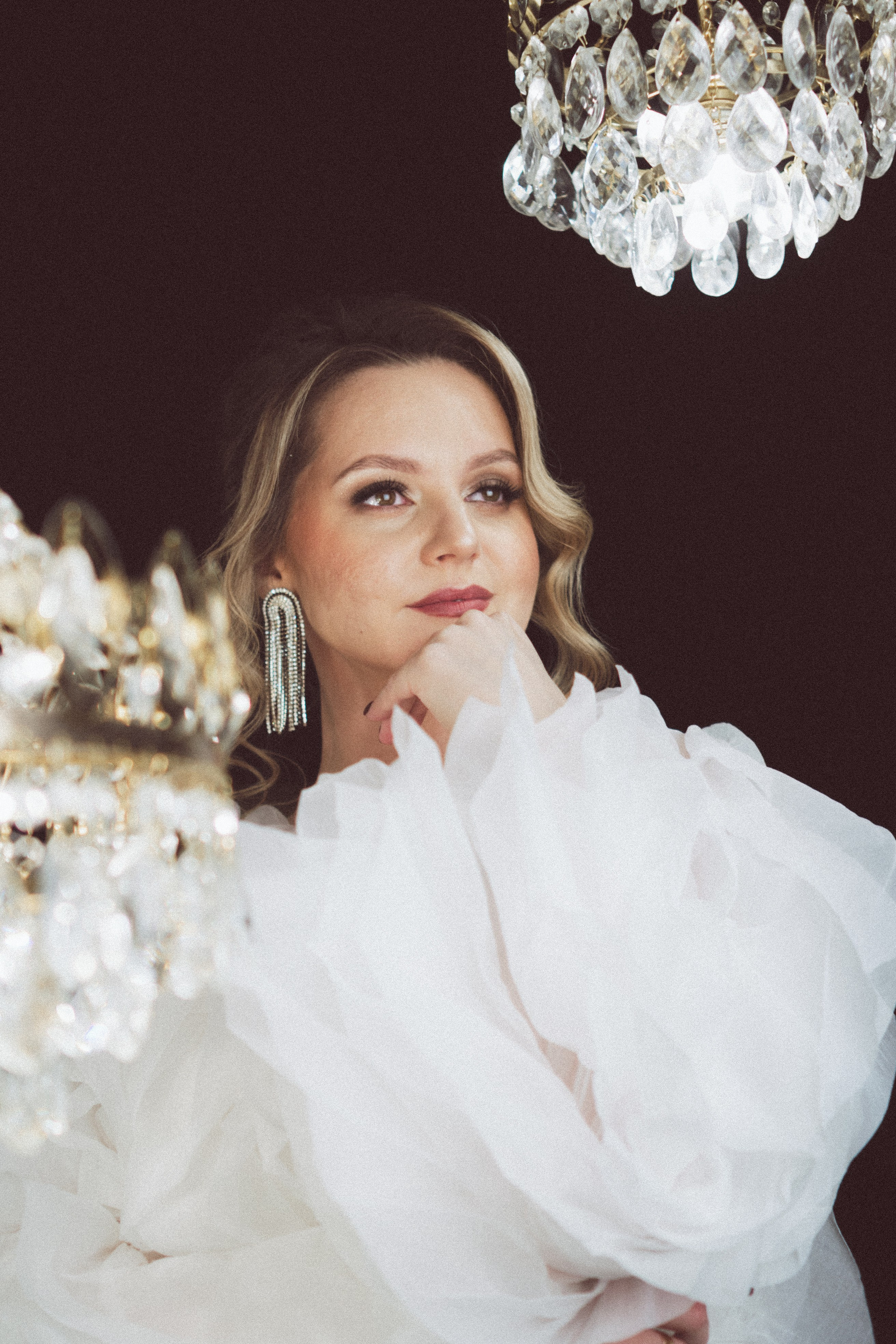 НОВОГОДНЯЯ ФОТОСЕСИИЯ В СТУДИИ ДЛЯ ДЕВУШКИ И ПРОГУЛКА ПО ЧЕРНЫШЕВСКОЙ. Профессиональный фотограф, Санкт-Петербург — Виктория Богомолова