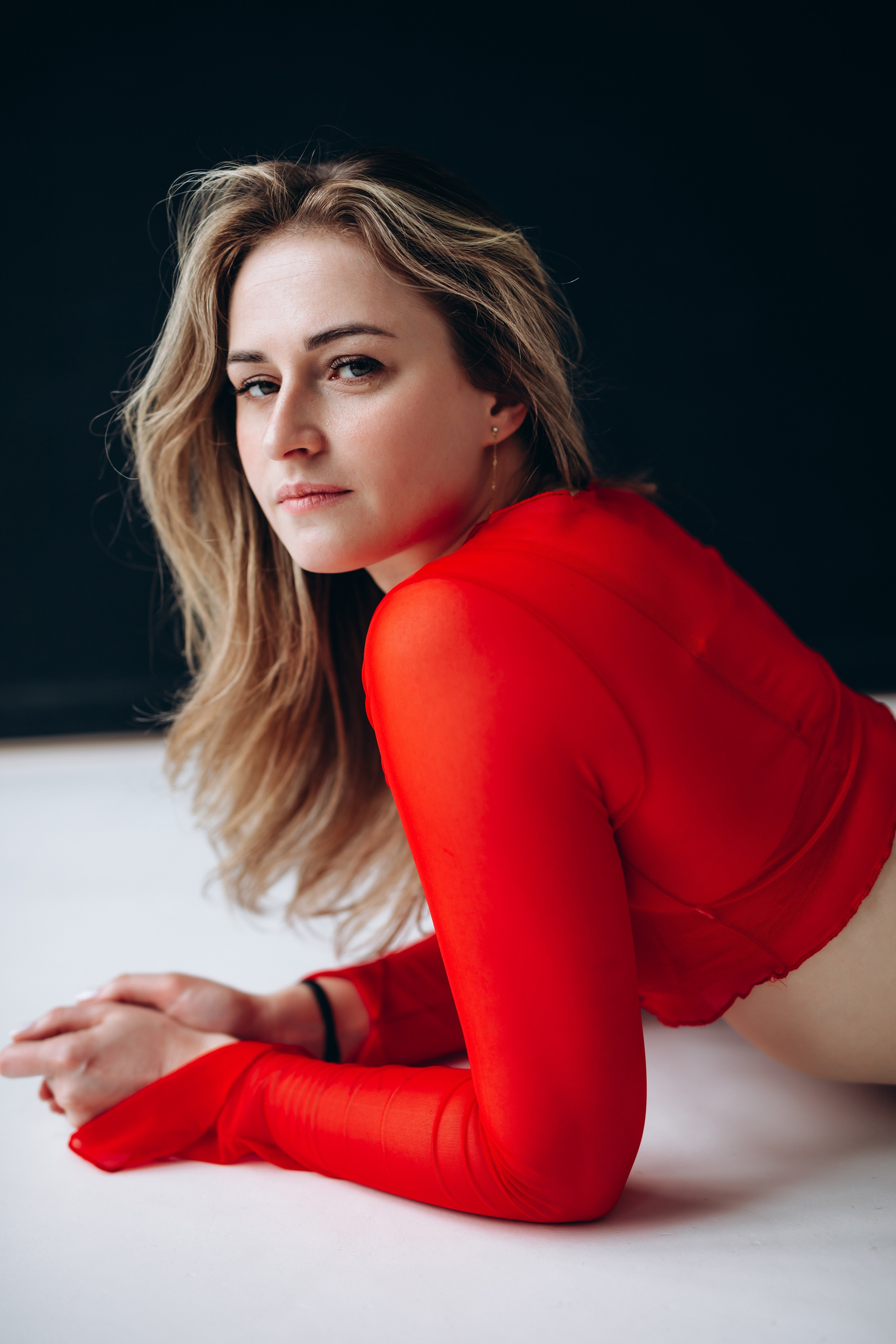 RED heart / Lora. Портретный женский фотограф Минск Беларусь Алена Янович