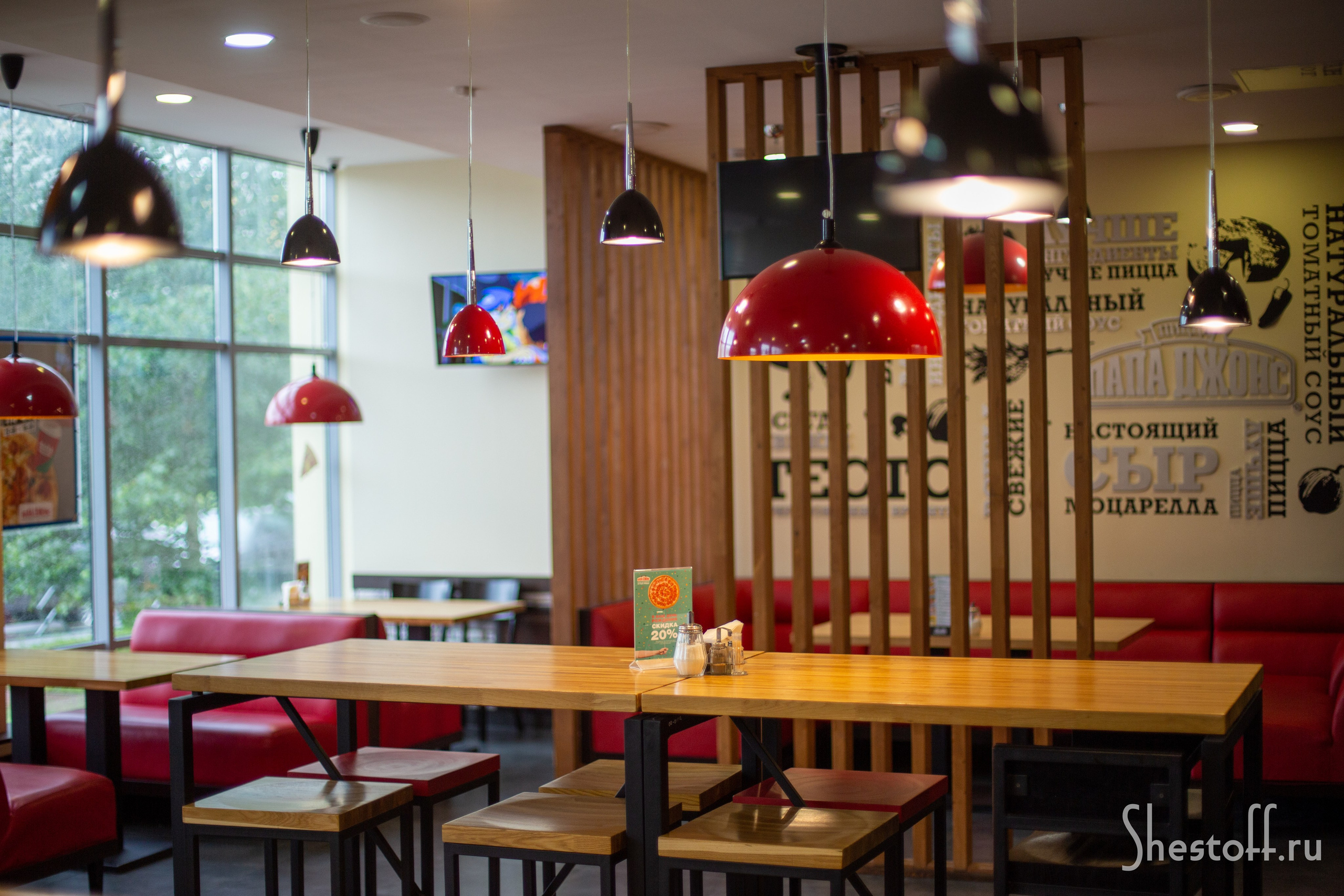 Интерьерная съемка для пиццерии «Папа Джонс». Сергей Шестов фотограф из Нижнего Новгорода