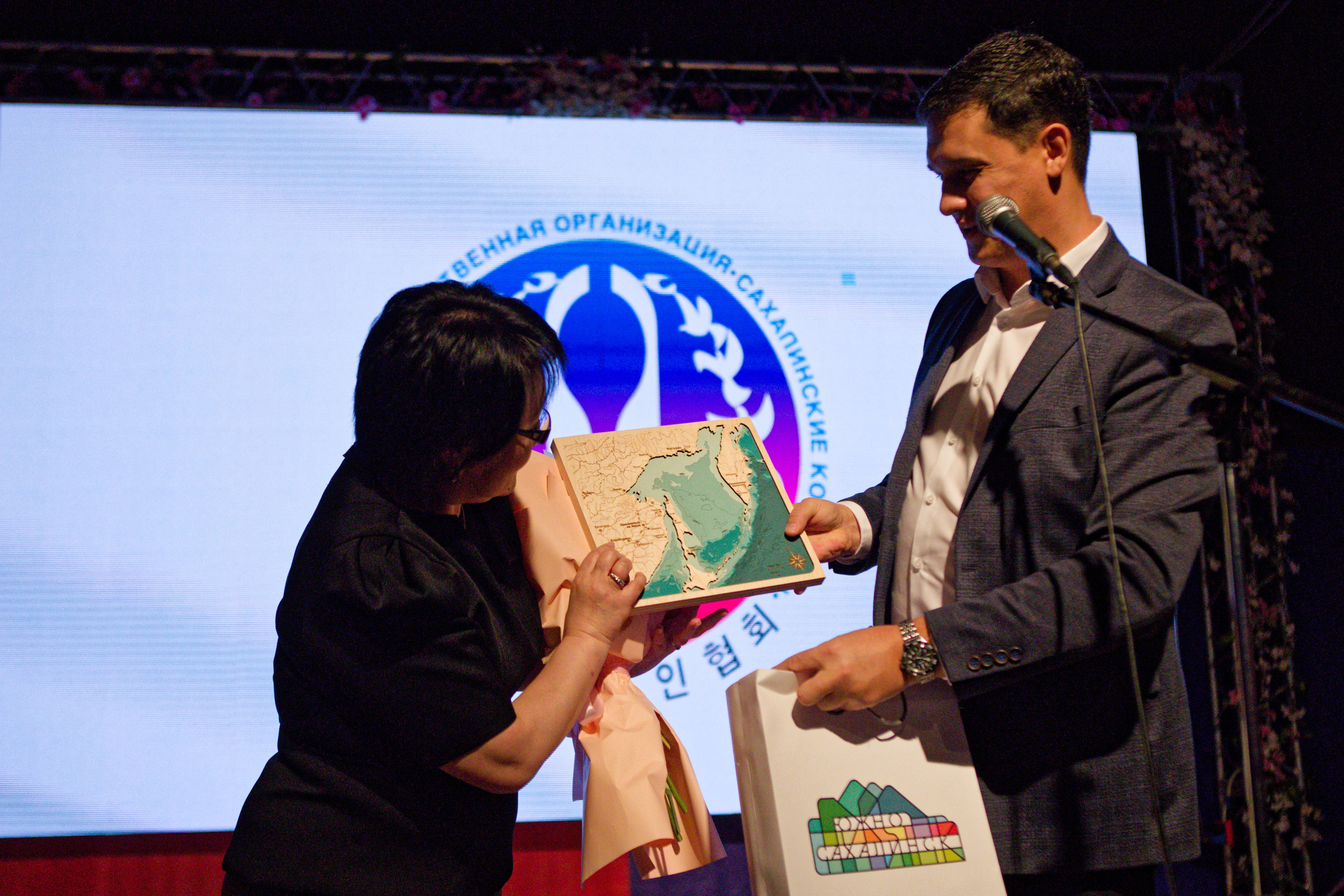 Новый Год по лунному календарю. Кутузов Евгений Фотограф в Южно-Сахалинске