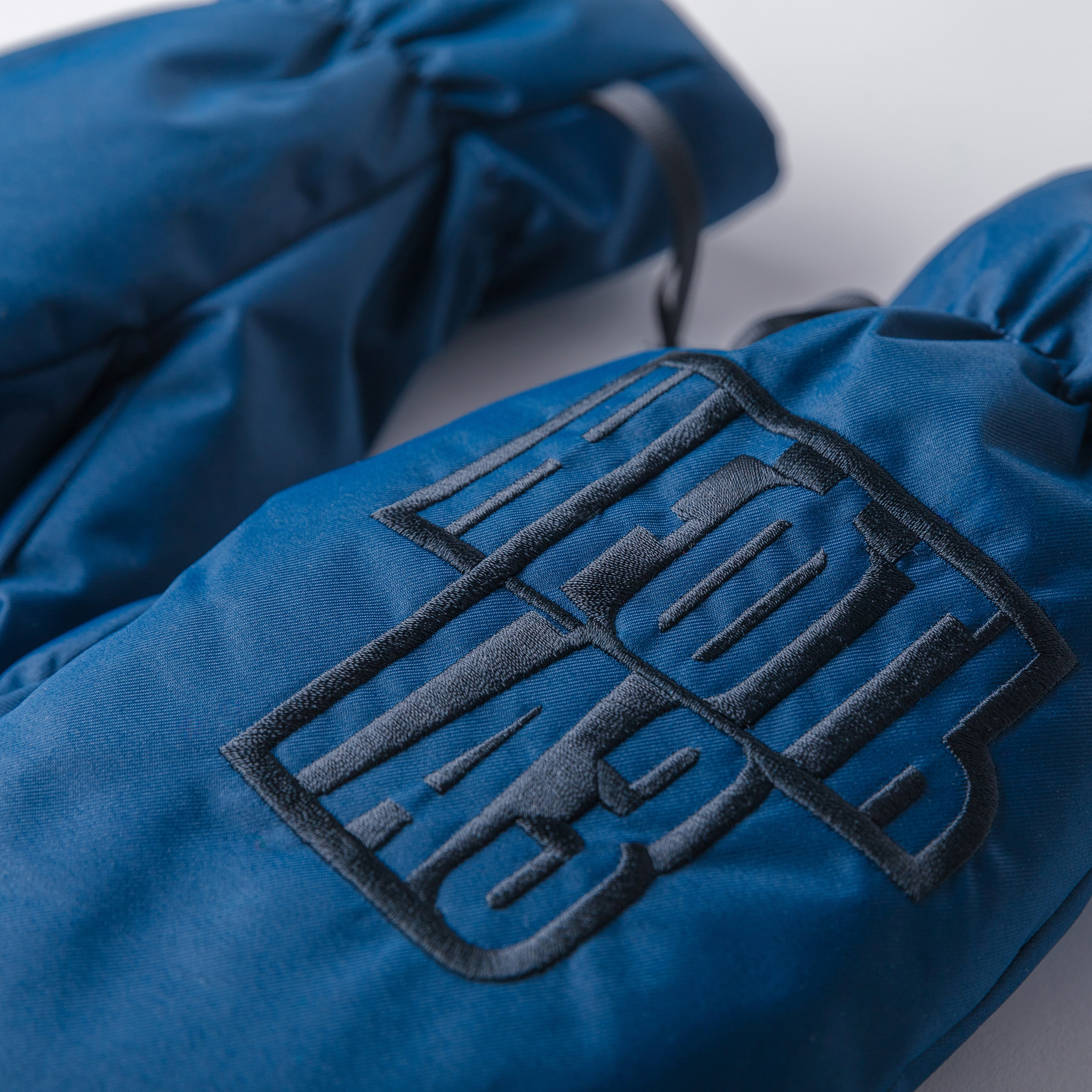 Фотосъемка одежды для маркетплейсов в СПб | Каталогизация товаров