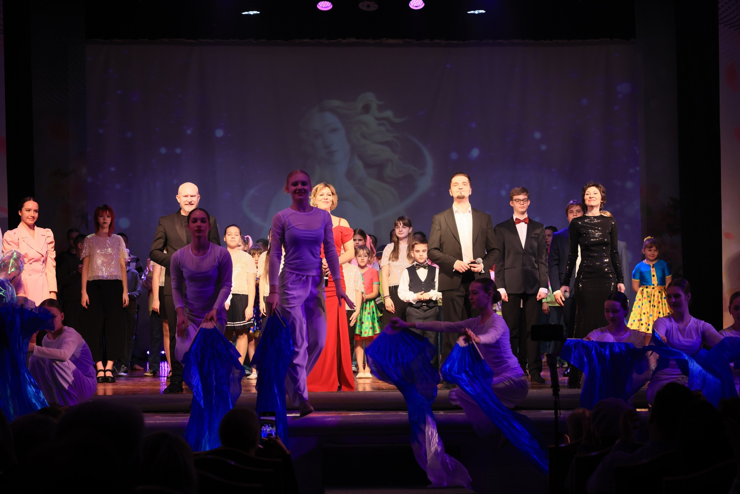 Концерт к 8 Марта в ДК «Металлург» г. Тула. Фотограф в Туле Крупский АнДРей. Фотостудия «КАДР71» в Туле