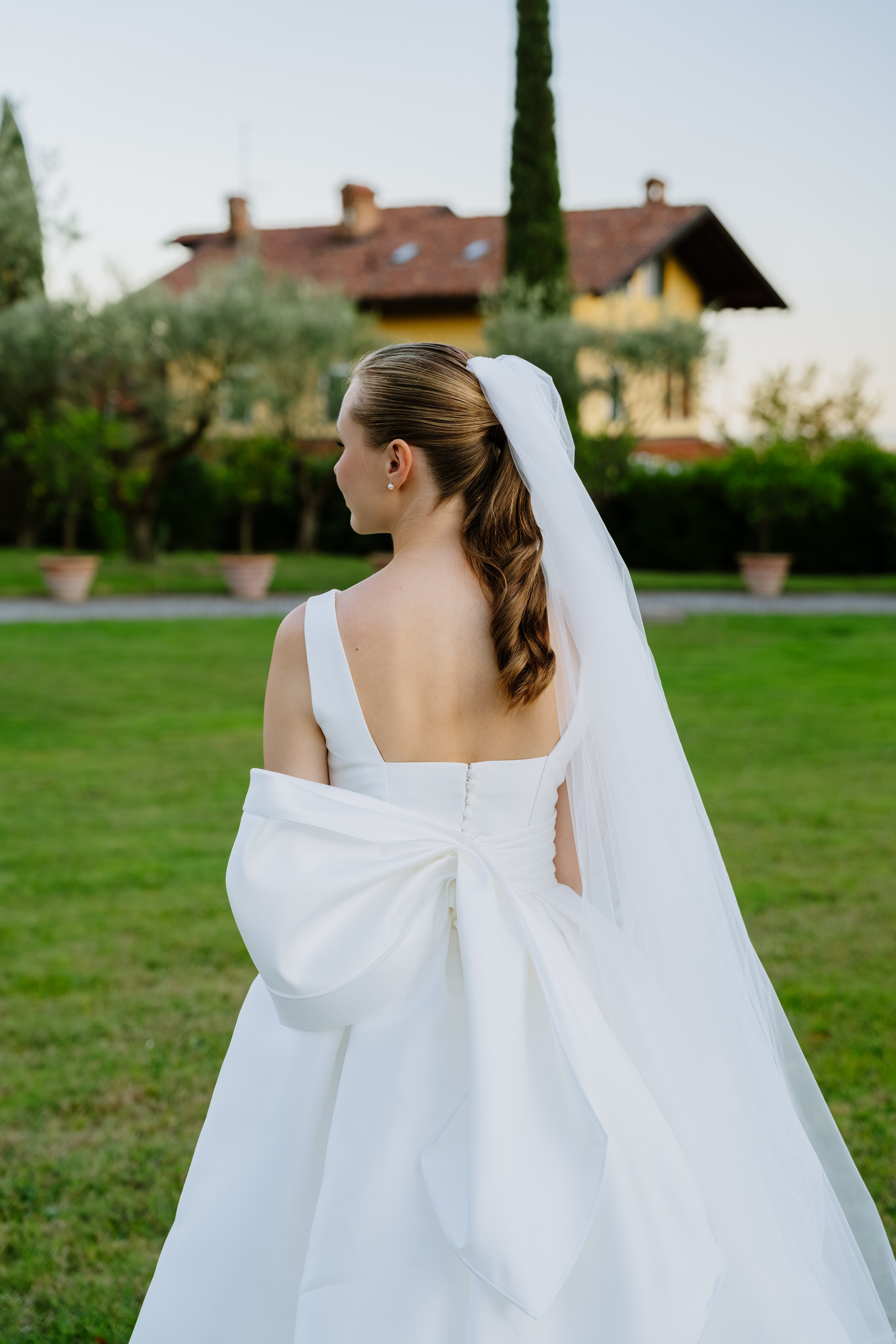 Vera & Lorenzo | Biella, Italy. Professional Wedding Photographer Geneva & Romande Switzerland | Tanya Creator