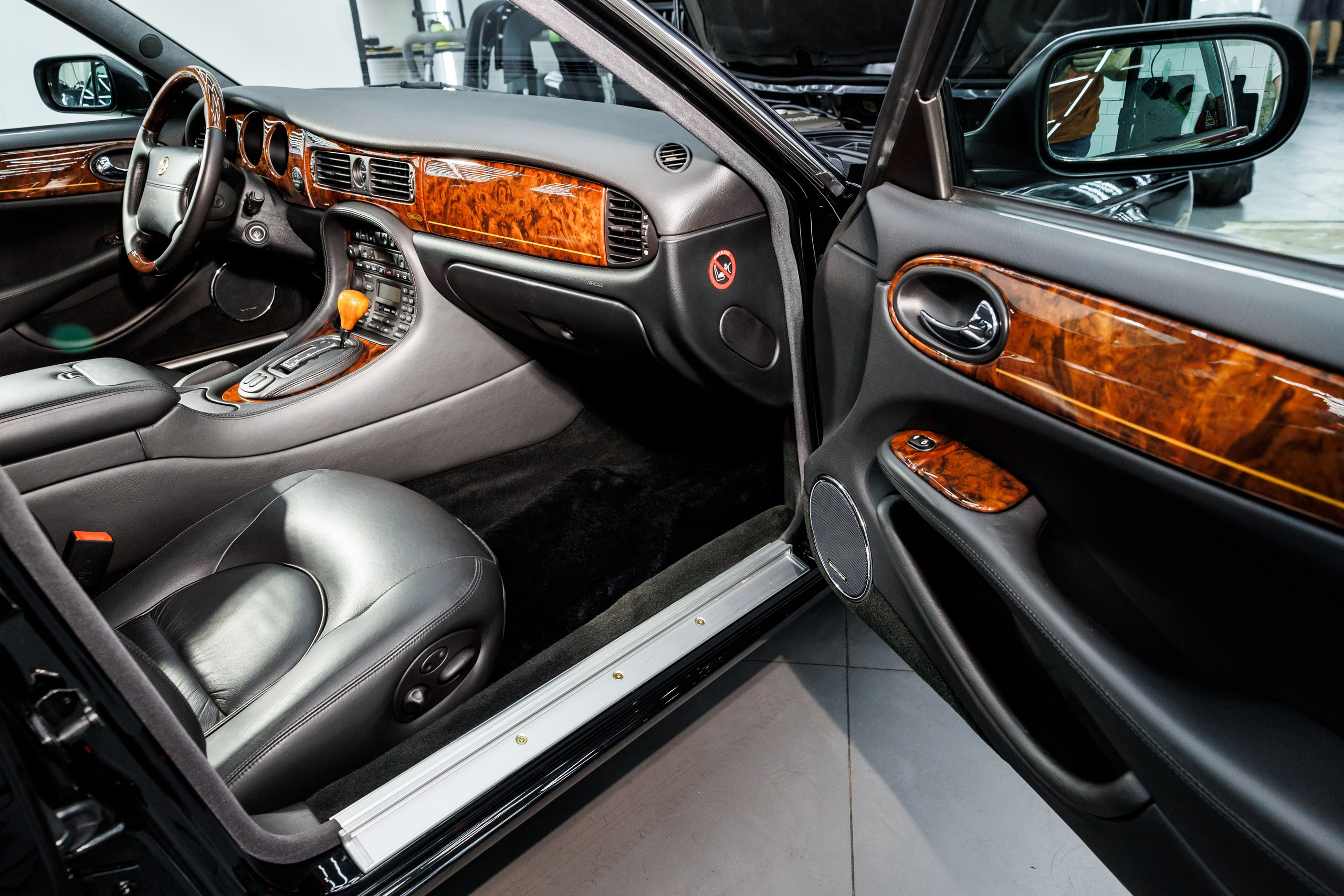 Автомобильная фотосъёмка Daimler Xj8. Фотограф Сергей Лукьянов @xapeton_photo Москва