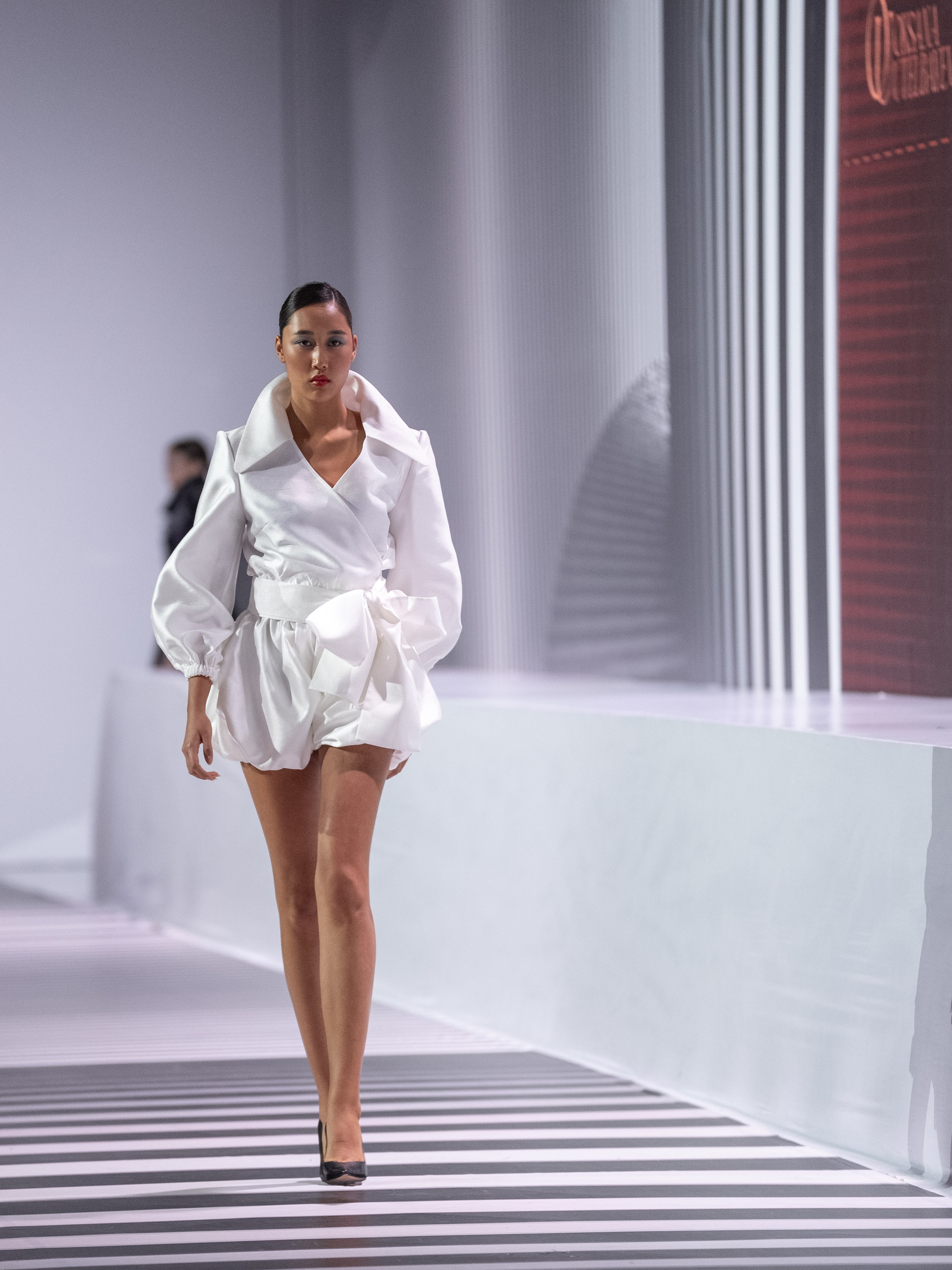 OKSANA UTELBAEVA. Сайт Алматинского НЮ АРТ, будуар и фэшн фотографа Дениса Карпенко