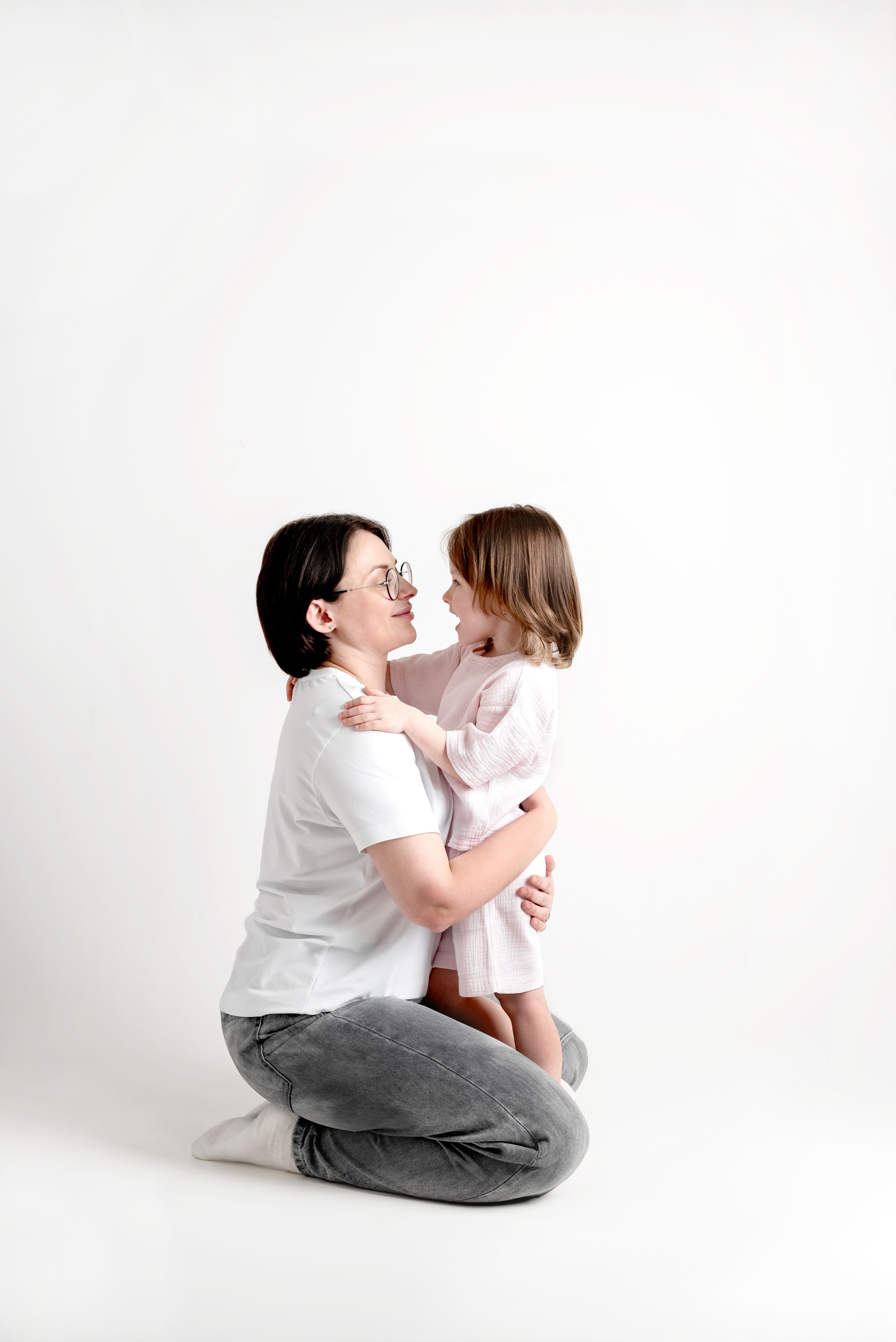 Съемка в стиле минимализм. Фотограф новорожденных в Норильске Виктория Шагалиева