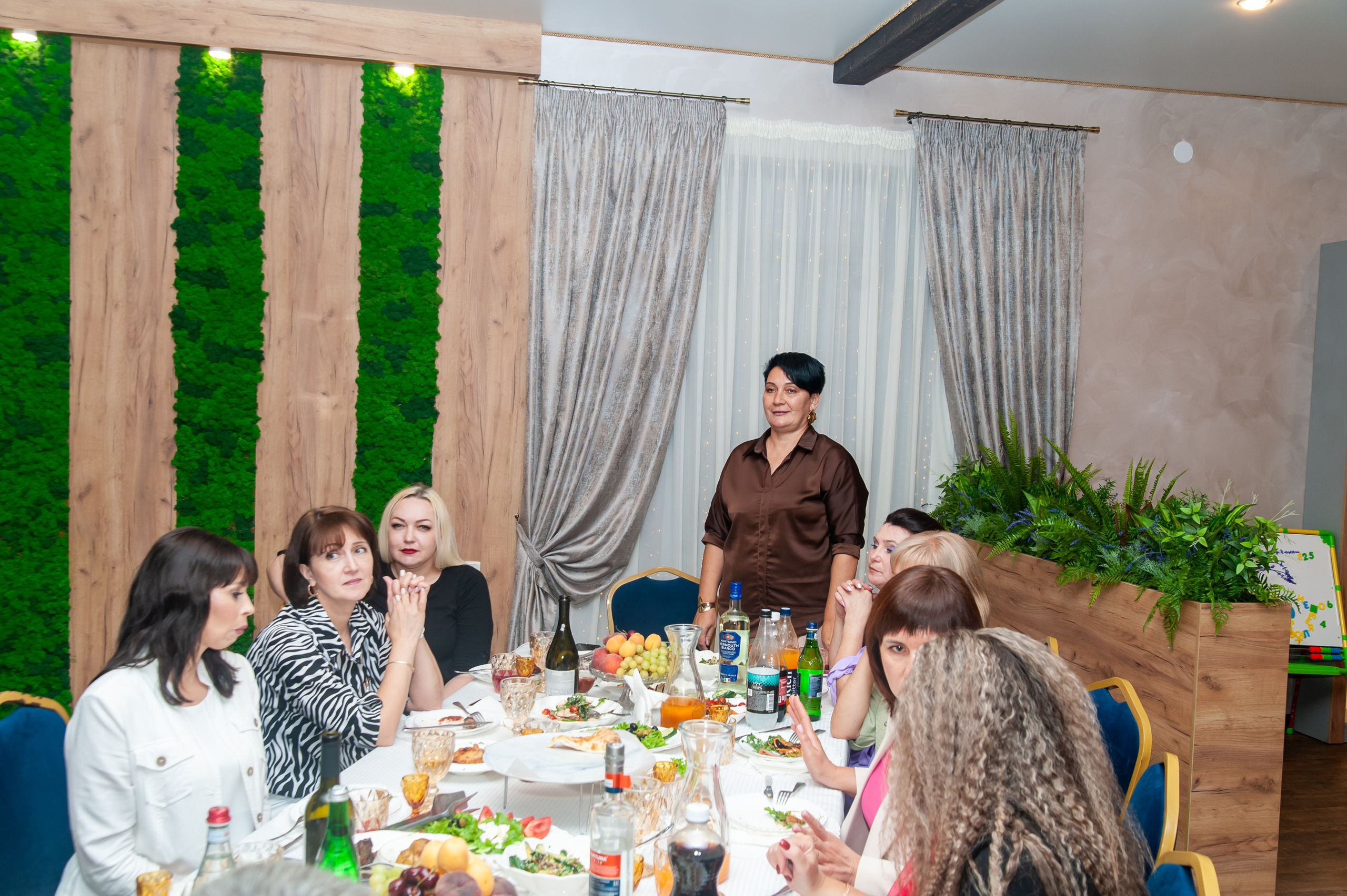 Выпускной МАОУ СОШ № 17 им. Эдуарда Есаяна. Свадебный и семейный фотограф Денис Лукьянов в Краснодаре, Краснодарском крае и Республике Крым