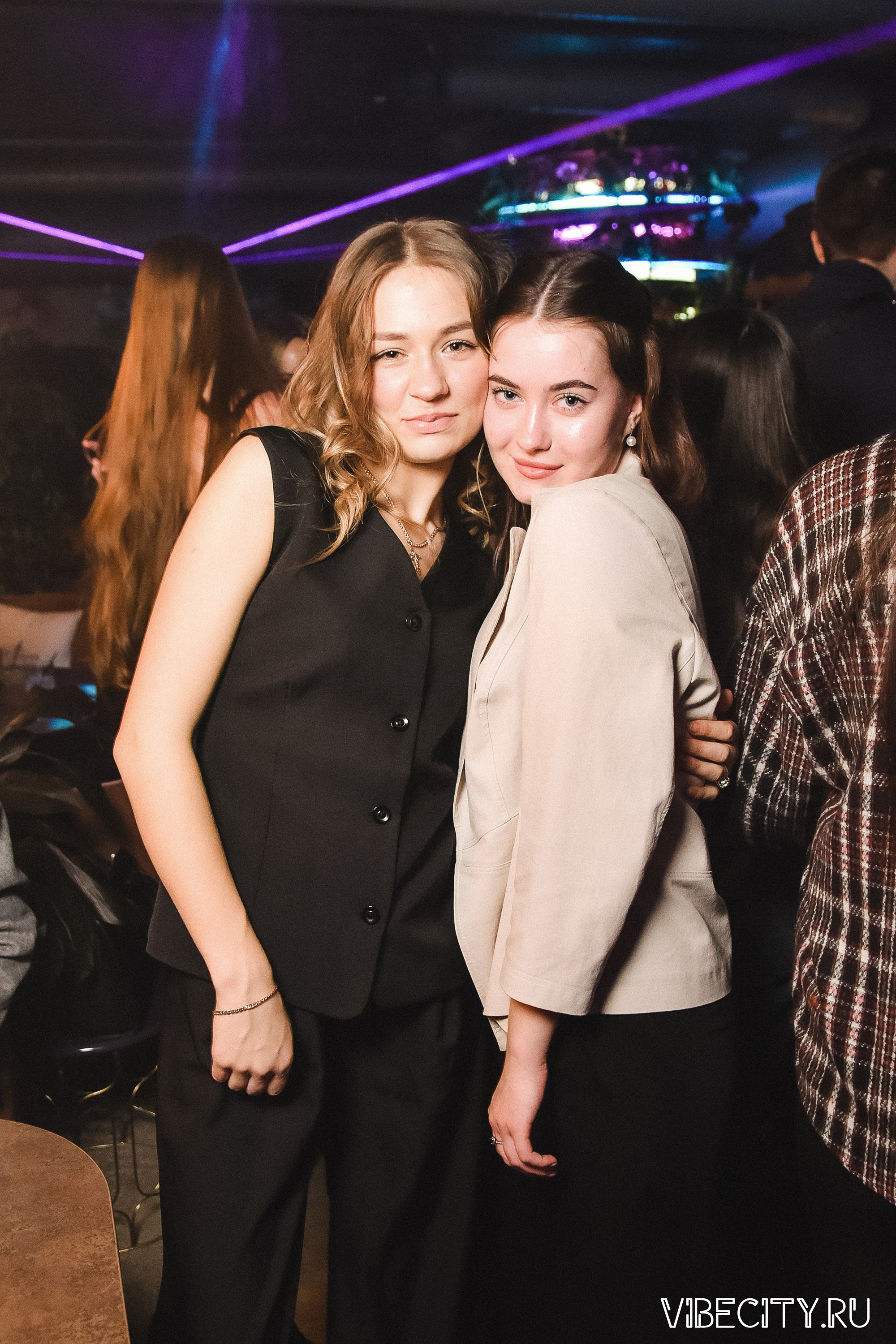 DOUBLE U. VIBECITY.RU Вайб Сити Ру Фоторепортажи Фотоотчеты Калининград