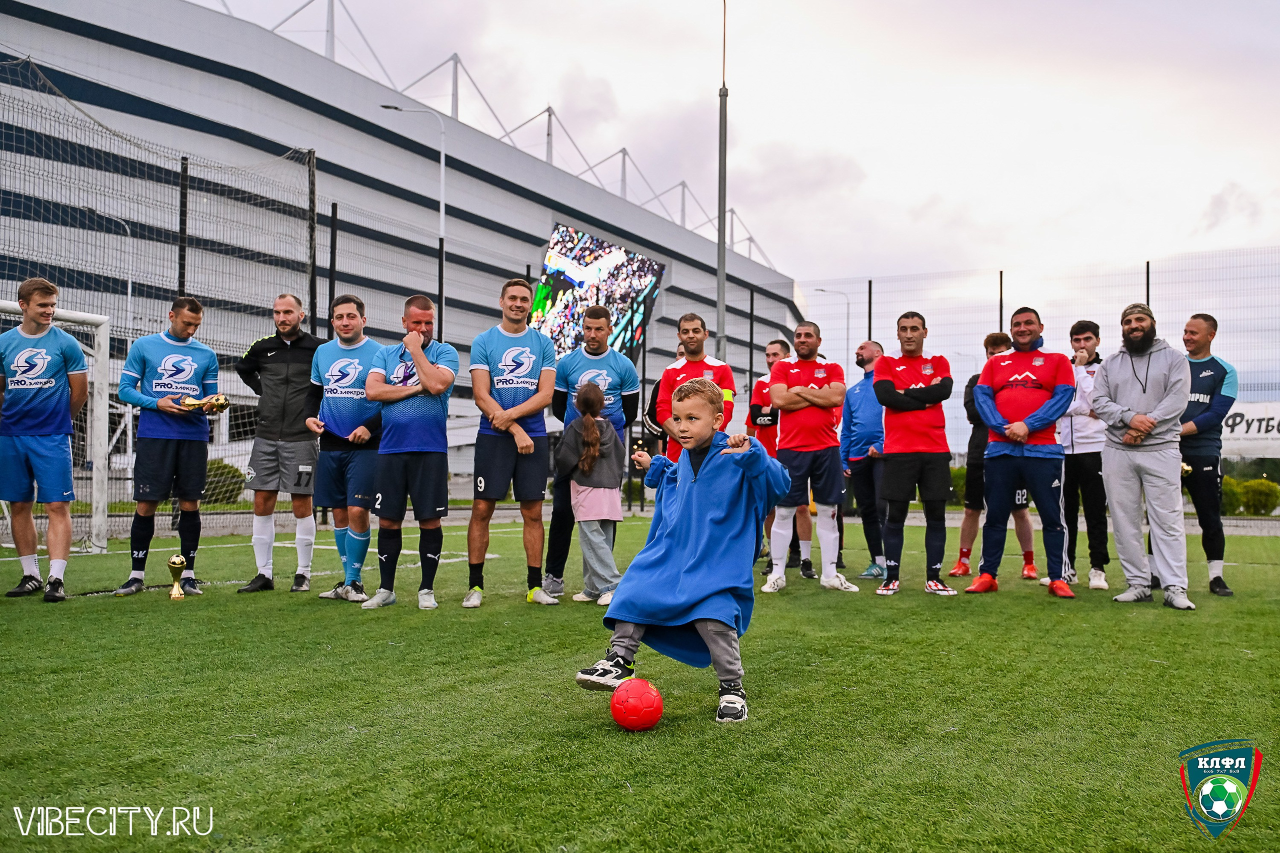 ФИНАЛЬНЫЕ МАТЧИ ПЛЕЙ-ОФФ XXl ЛЕТНЕГО КУБКА КАЛИНИНГРАДСКОЙ ЛФЛ. VIBECITY.RU Вайб Сити Ру Фоторепортажи Фотоотчеты Калининград