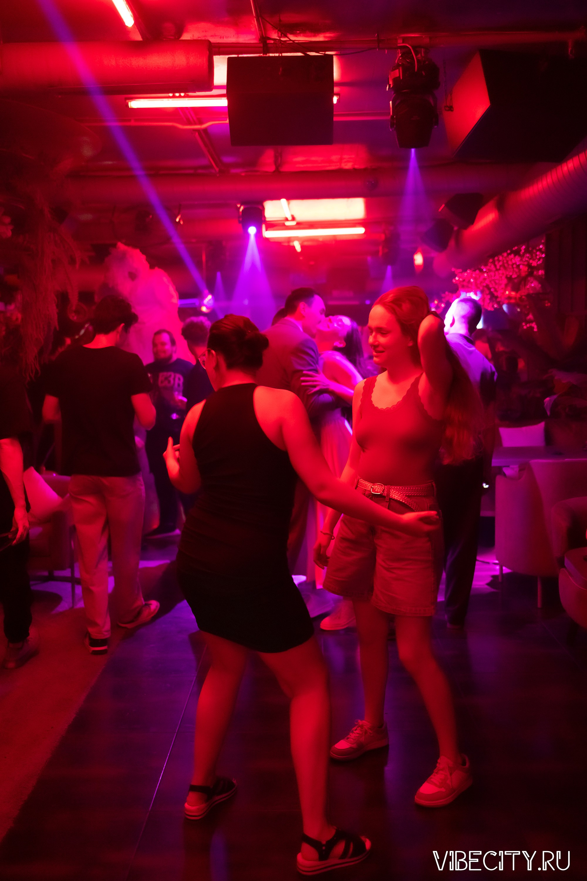 DOUBLE U. VIBECITY.RU Вайб Сити Ру Фоторепортажи Фотоотчеты Калининград