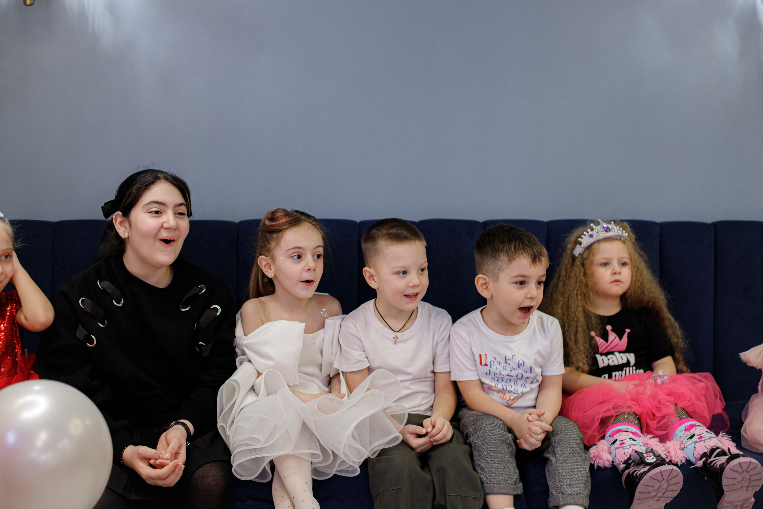 ASIA'S BIRTHDAY PARTY. Photokarish