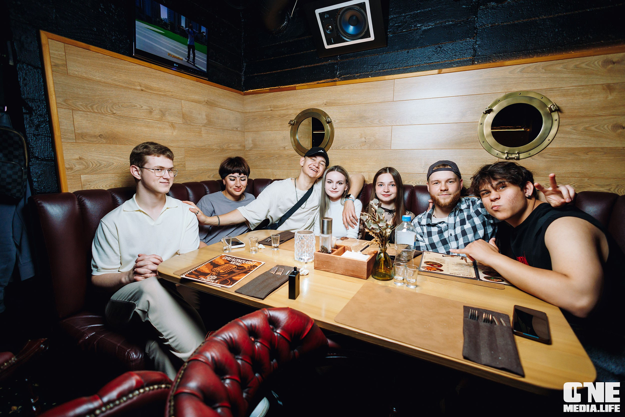 Фоторепортаж из бара Dreadnought. One Media Life: фоторепортажи, фотоотчеты с мероприятий и заведений