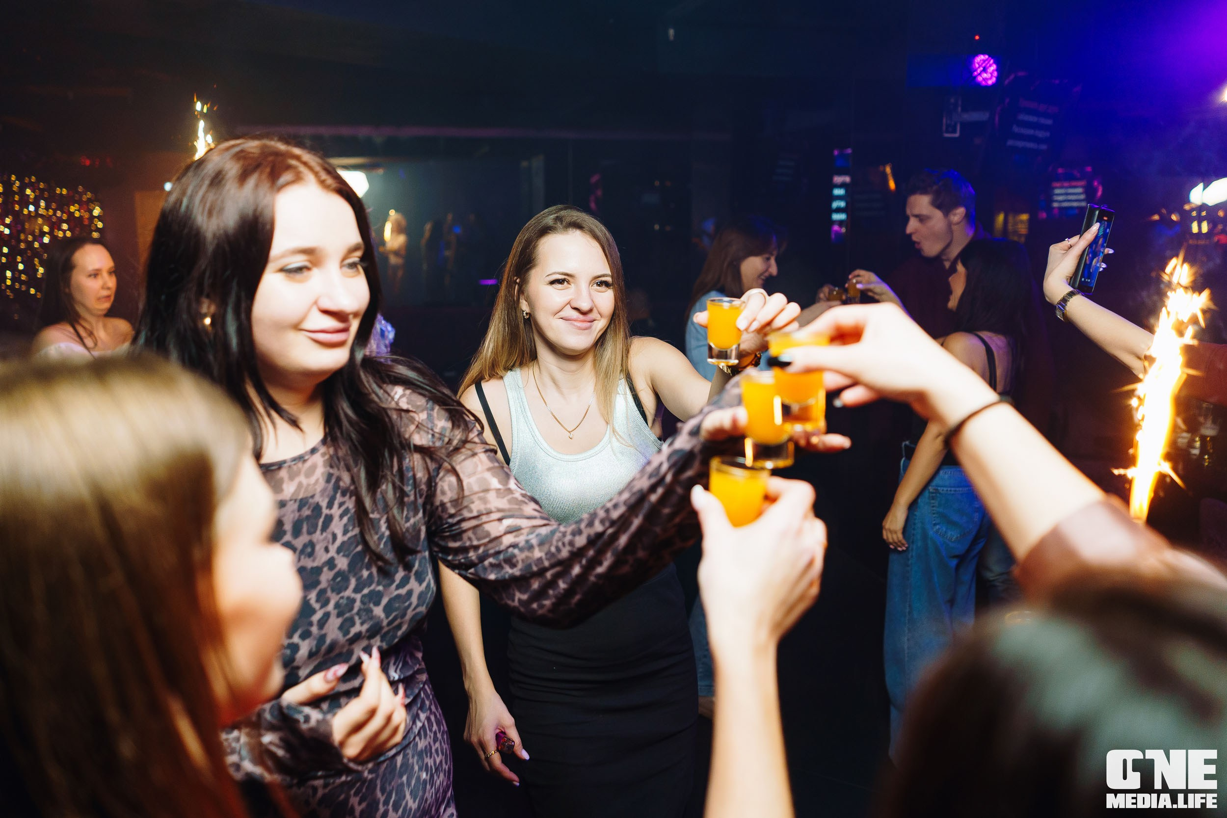 Фоторепортаж из караоке-клуба Эйфория. One Media Life: фоторепортажи, фотоотчеты с мероприятий и заведений