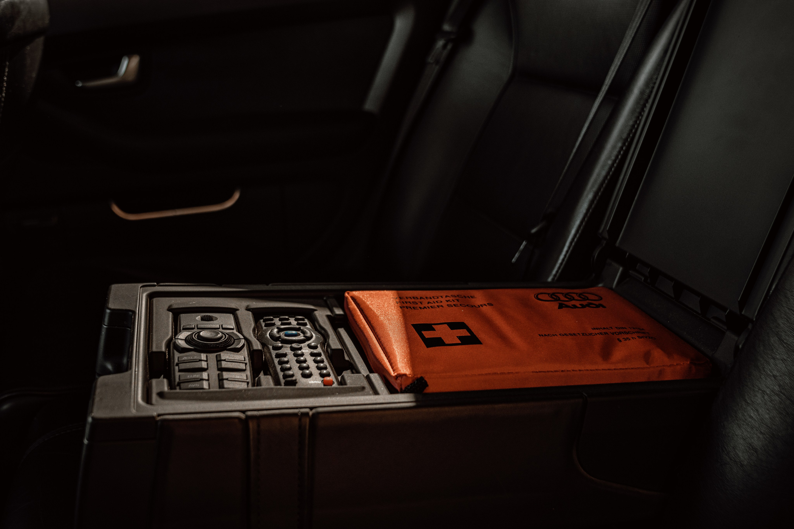 Audi S8 D3. Антон Незримый | Фотограф в Санкт-Петербурге