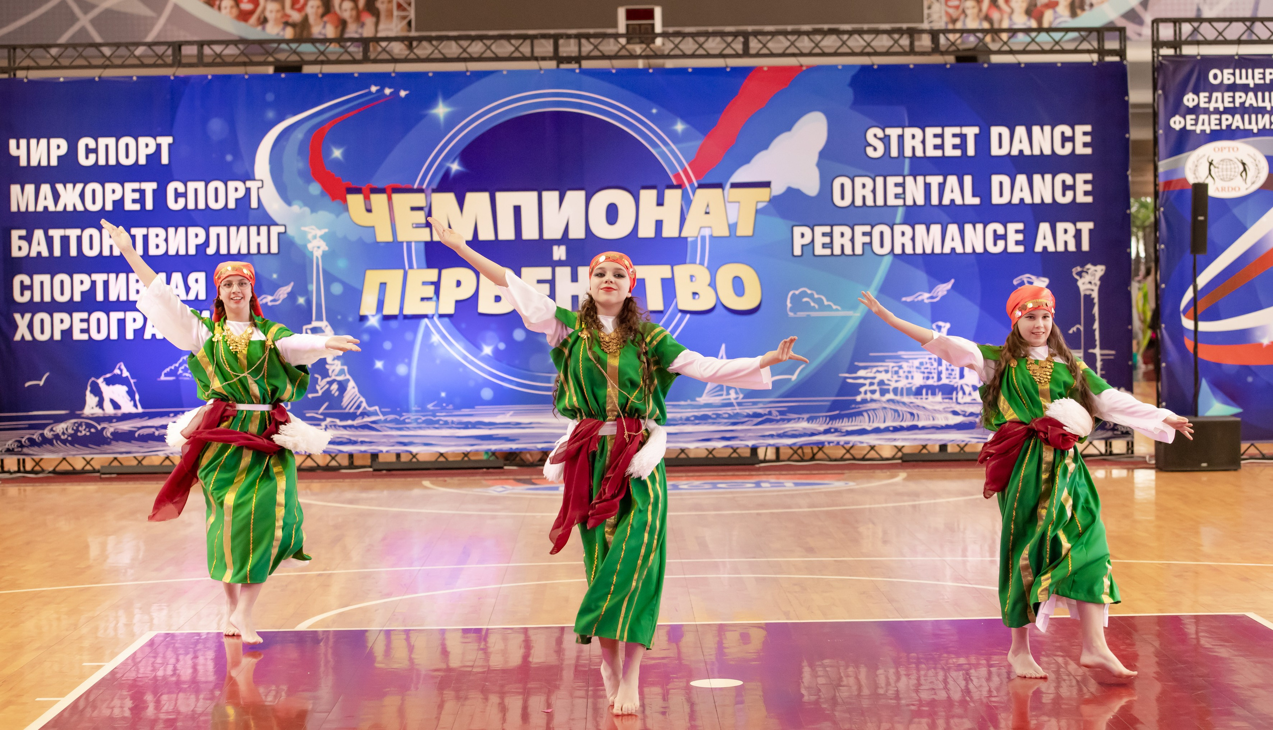 Современные танцы. Денис Садовый фотограф Севастополь