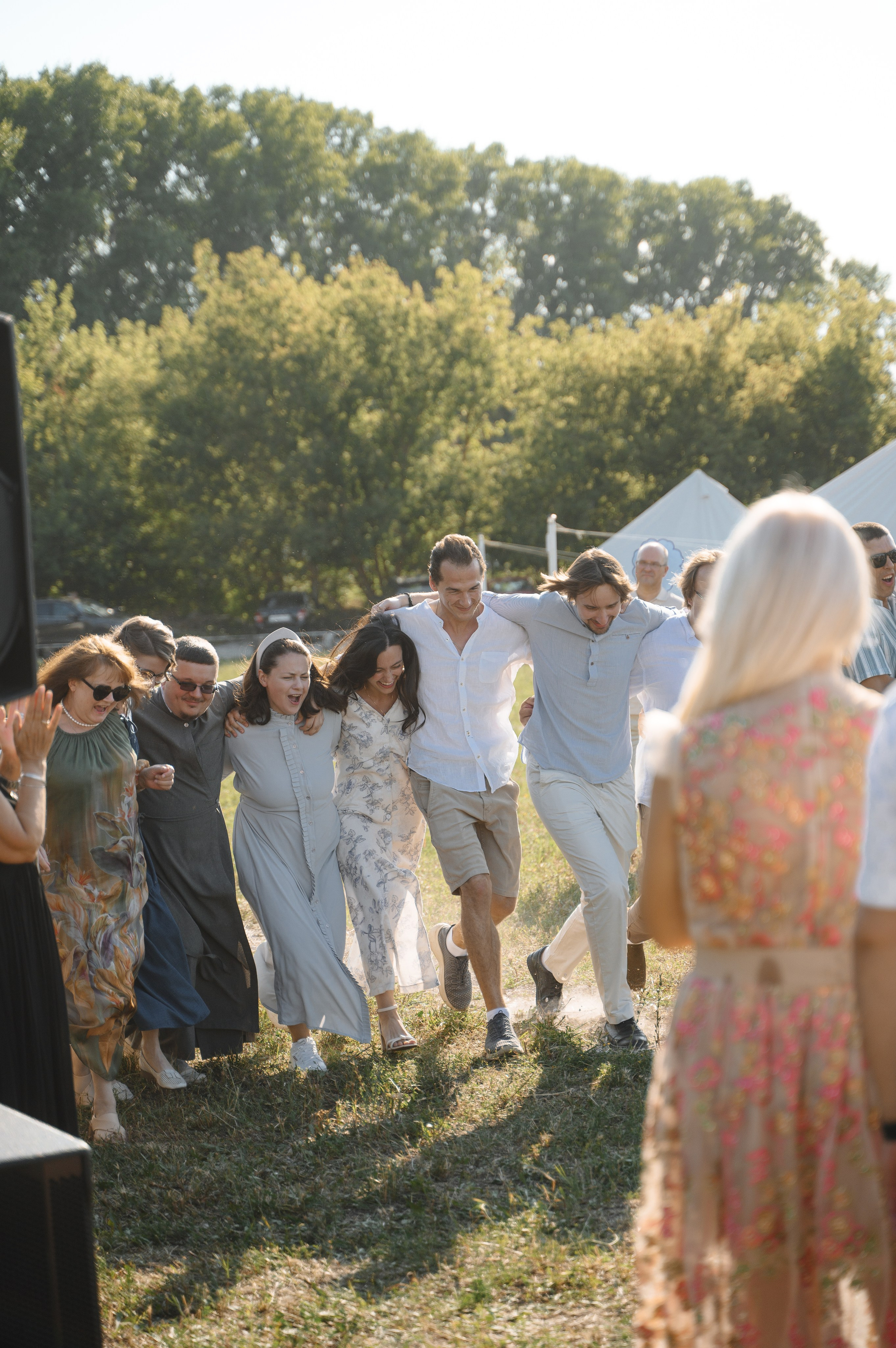 Держась за руки…. Свадебный фотограф Тольятти Самара Холмов Артем