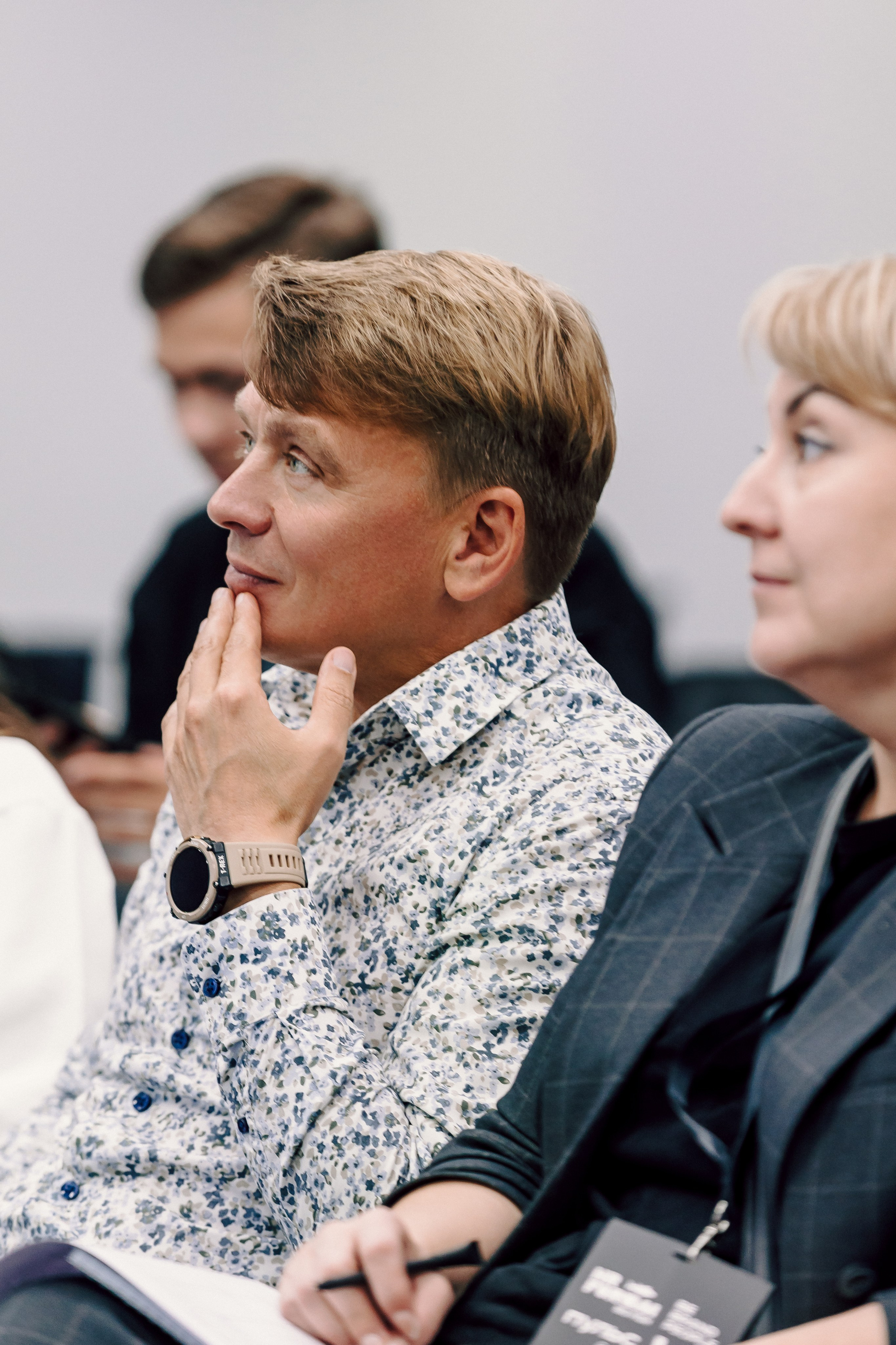 MarHR — Хакатон. Лёшка Варзегов — фотограф