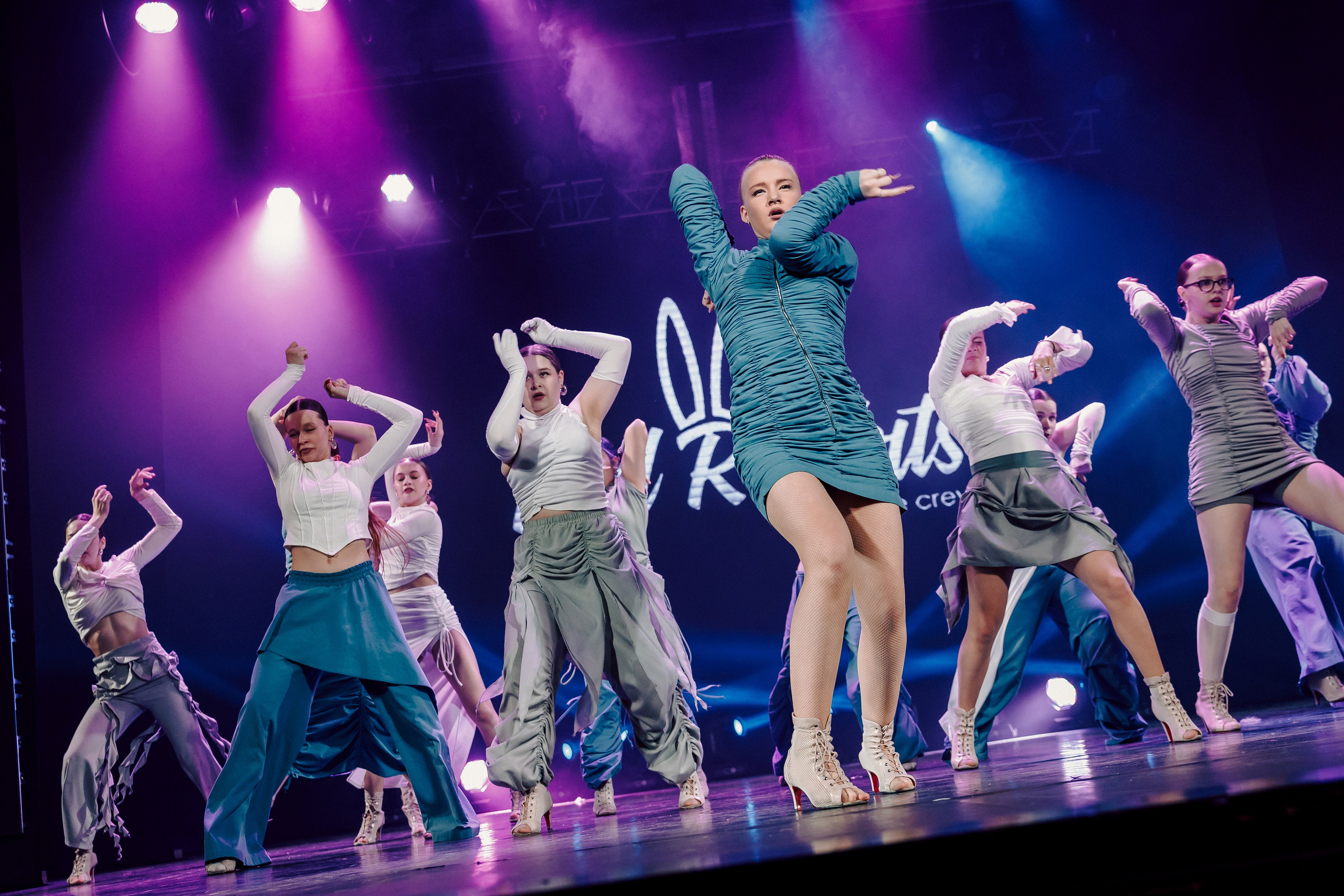 Отчётный концерт танцевальной школы «Red Rabbits» 2025. Лёшка Варзегов — фотограф