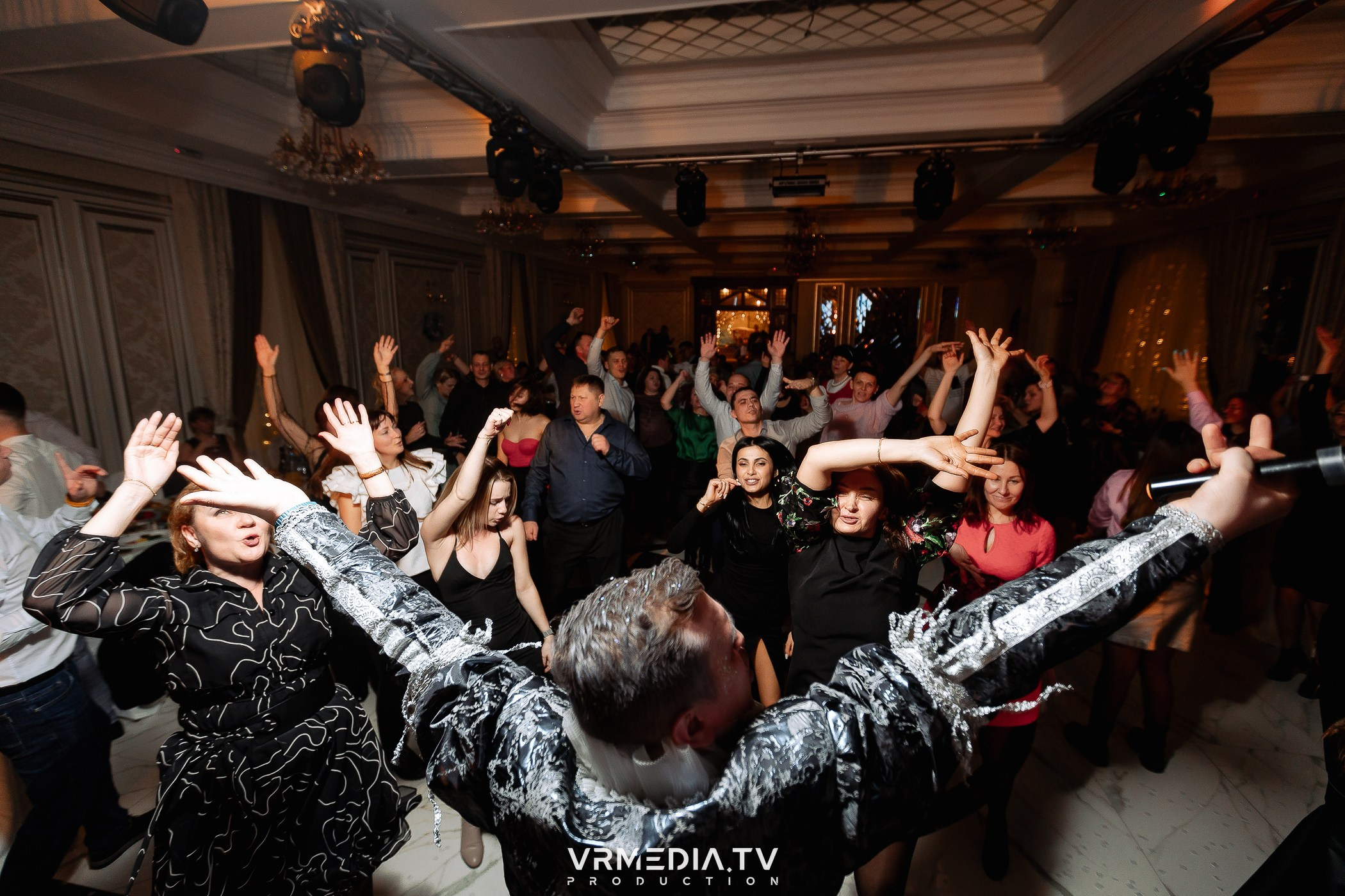 Новогодний вечер в ресторане «Лазурный Берег»