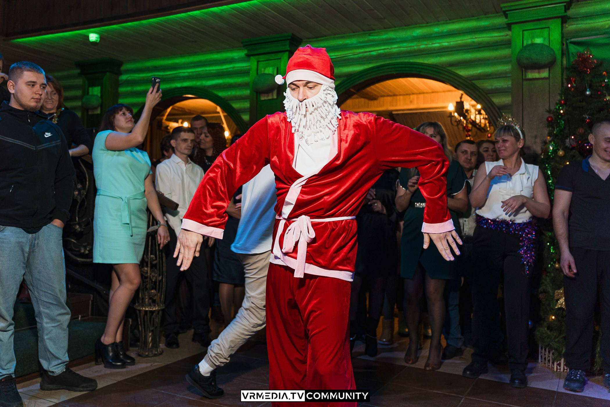 Новогодний вечер у «Петровича»