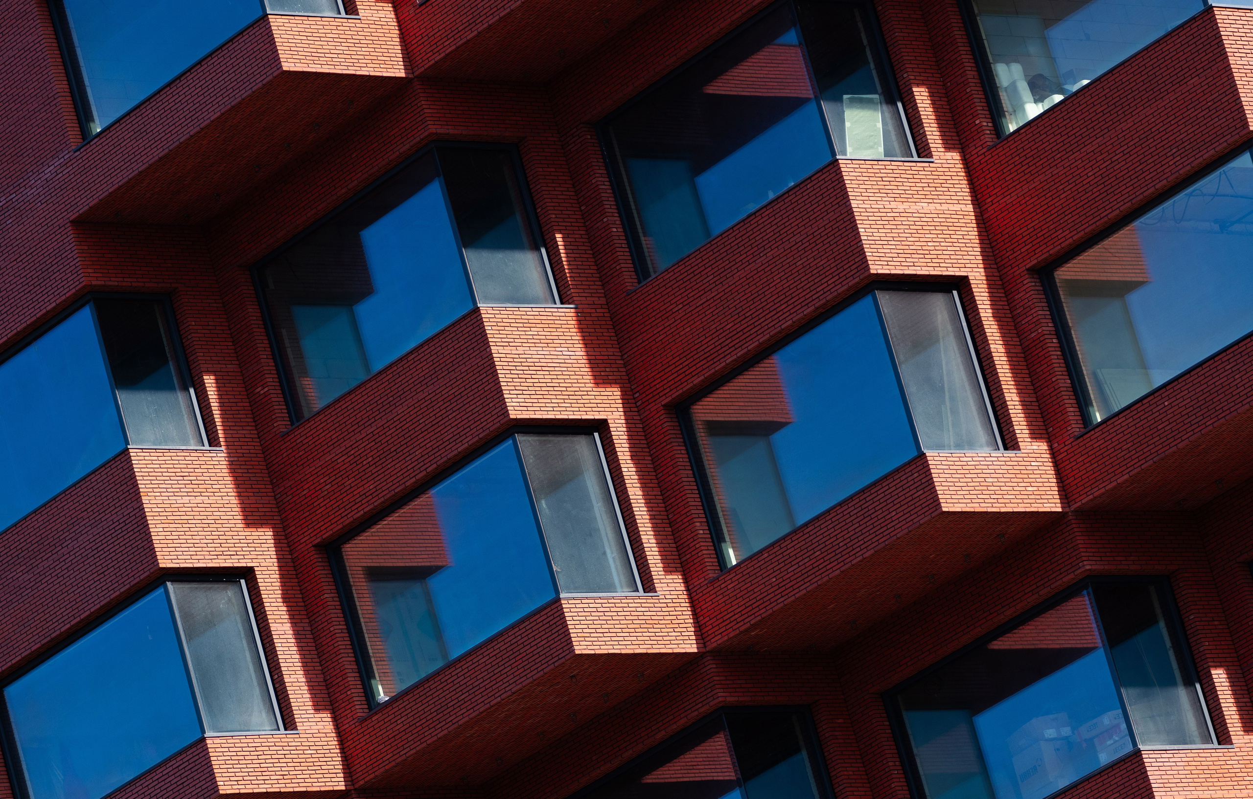 АРХМОСКВА 2024 — ГОРОДСКИЕ ФАКТУРЫ. @tomrus: Рустам Шагиморданов — фотограф