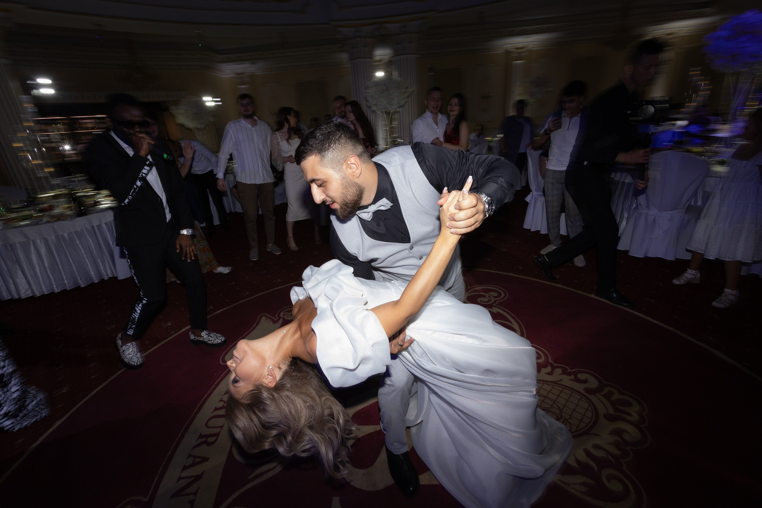 Свадебный фотограф Уфа — Руслан ГабдлисламовЖивые эмоции, красивые кадры, воспоминания на всю жизнь.Работаю по всей Республике Башкортоста. Свадебный фотограф Уфа Руслан Габдлисламов