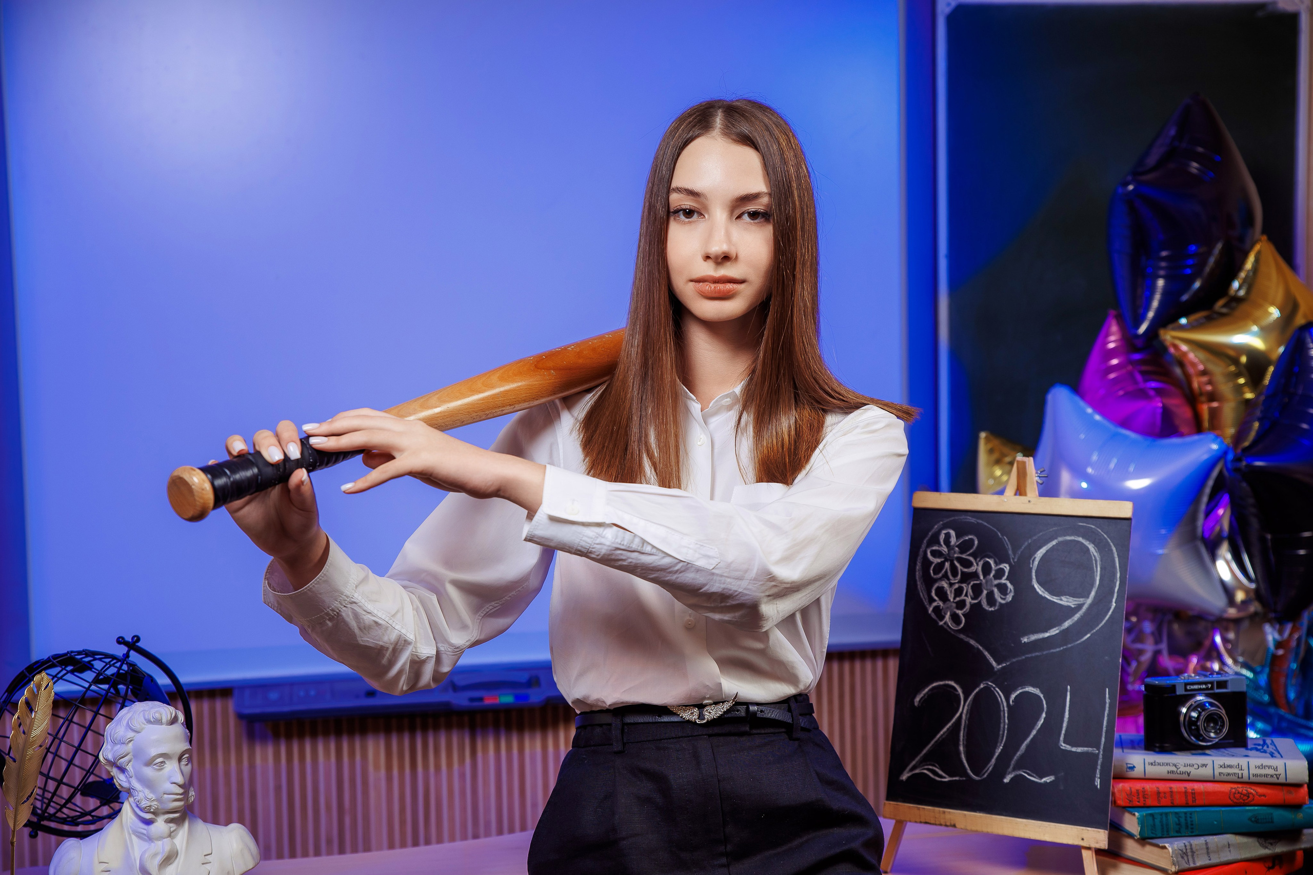 МОДЕРН. Выпускные альбомы в Донецке и ДНР. Фотограф Донецк и ДНР