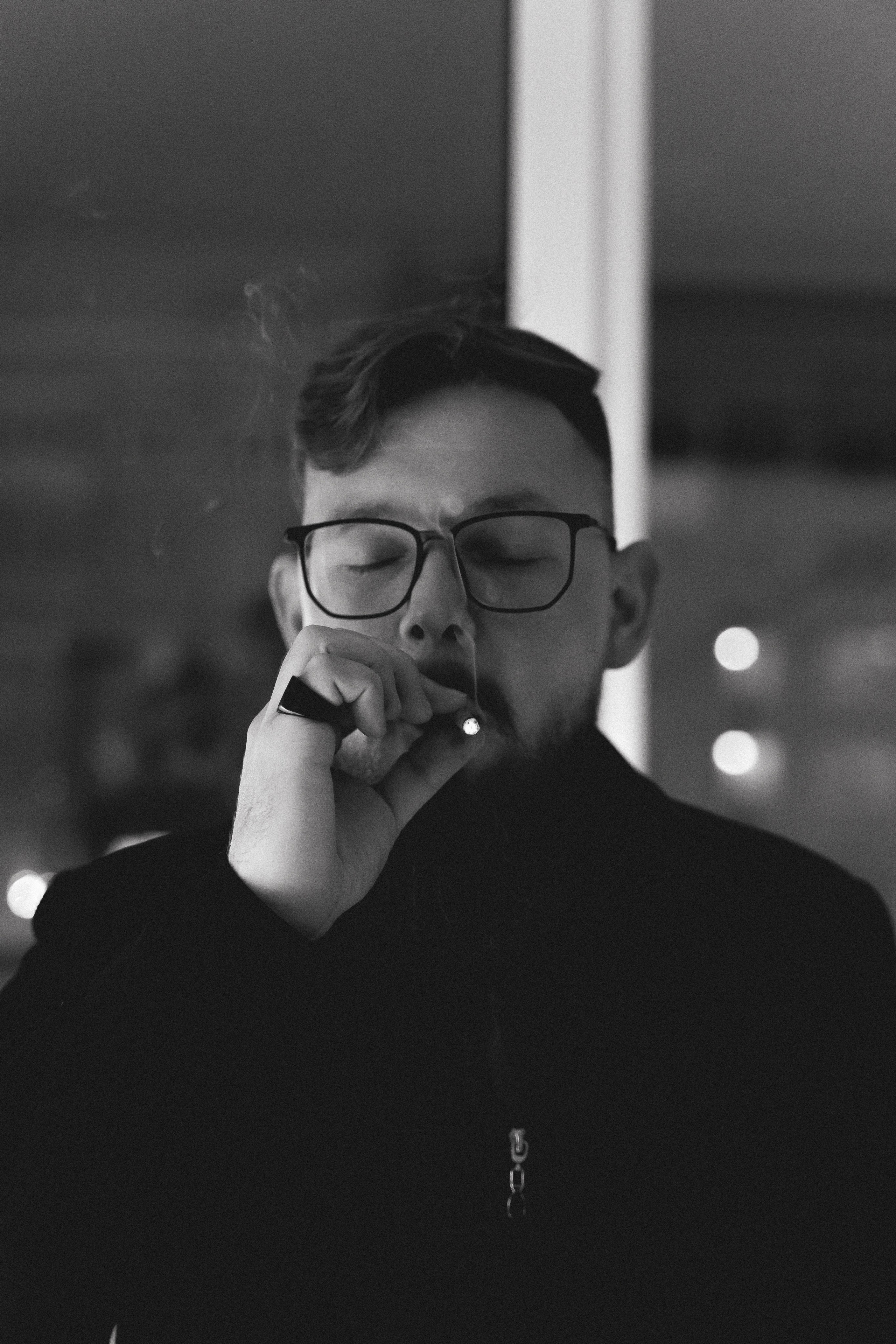 Мужской портрет в стиле фильма «джентльмены». Иван Упоров — фотограф, рилсмейкер чебоксары