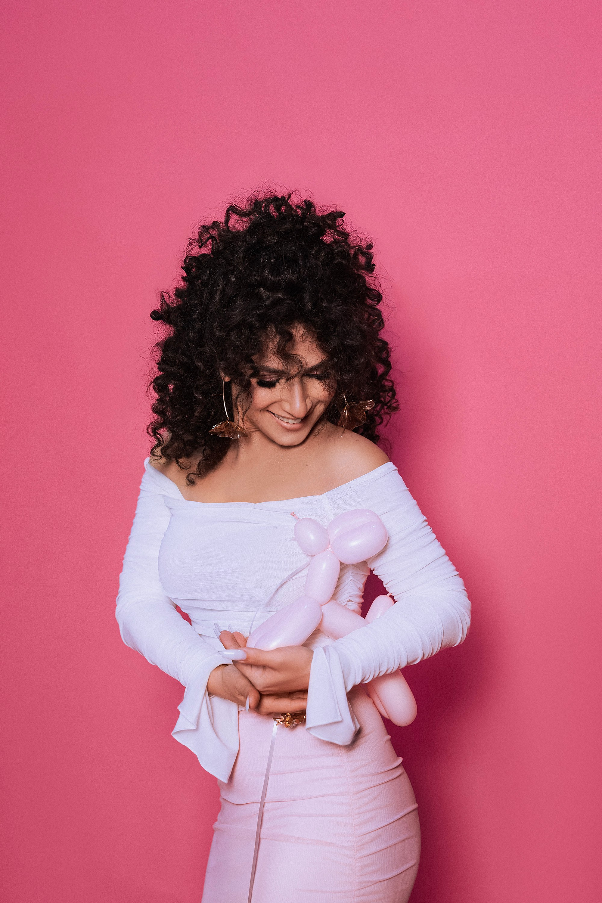 Pink dog. Фотограф и ретушер. (Армения/Россия)