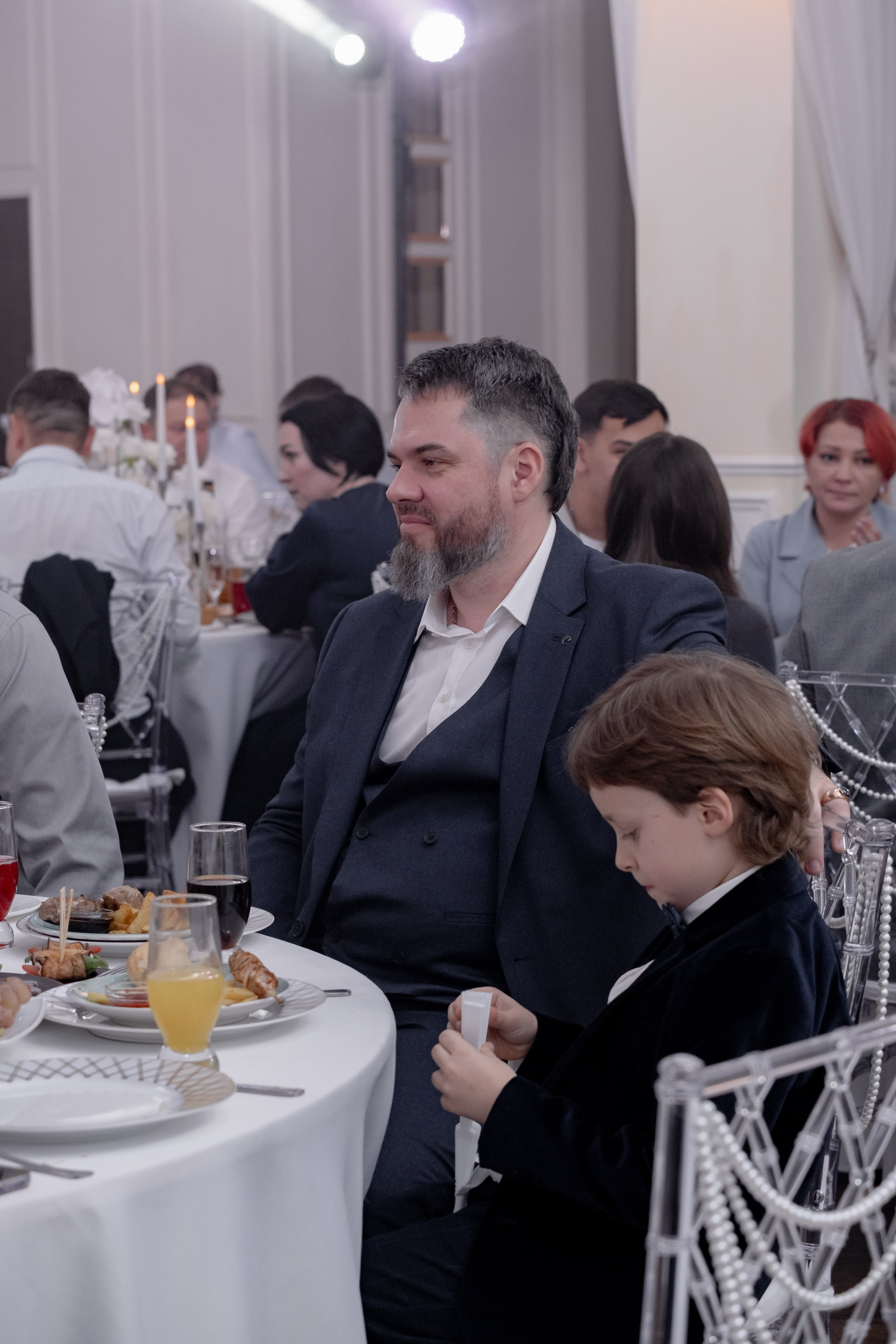 СВАДЕБНЫЙ БАНКЕТ (СНЯТО В СИБИРЕ В НИЖНЕВАРТОВСКЕ). Профессиональный фотограф, Санкт-Петербург — Виктория Богомолова