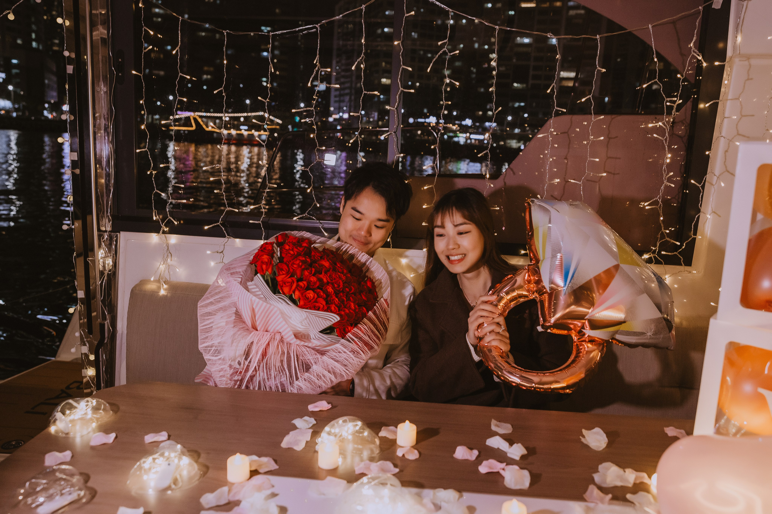 Предложение руки и сердца на яхте во время вечерней прогулке в Пусане. ВАШ ФОТОГРАФ В ПУСАНЕ (Южная Корея) Александра Ануфрий